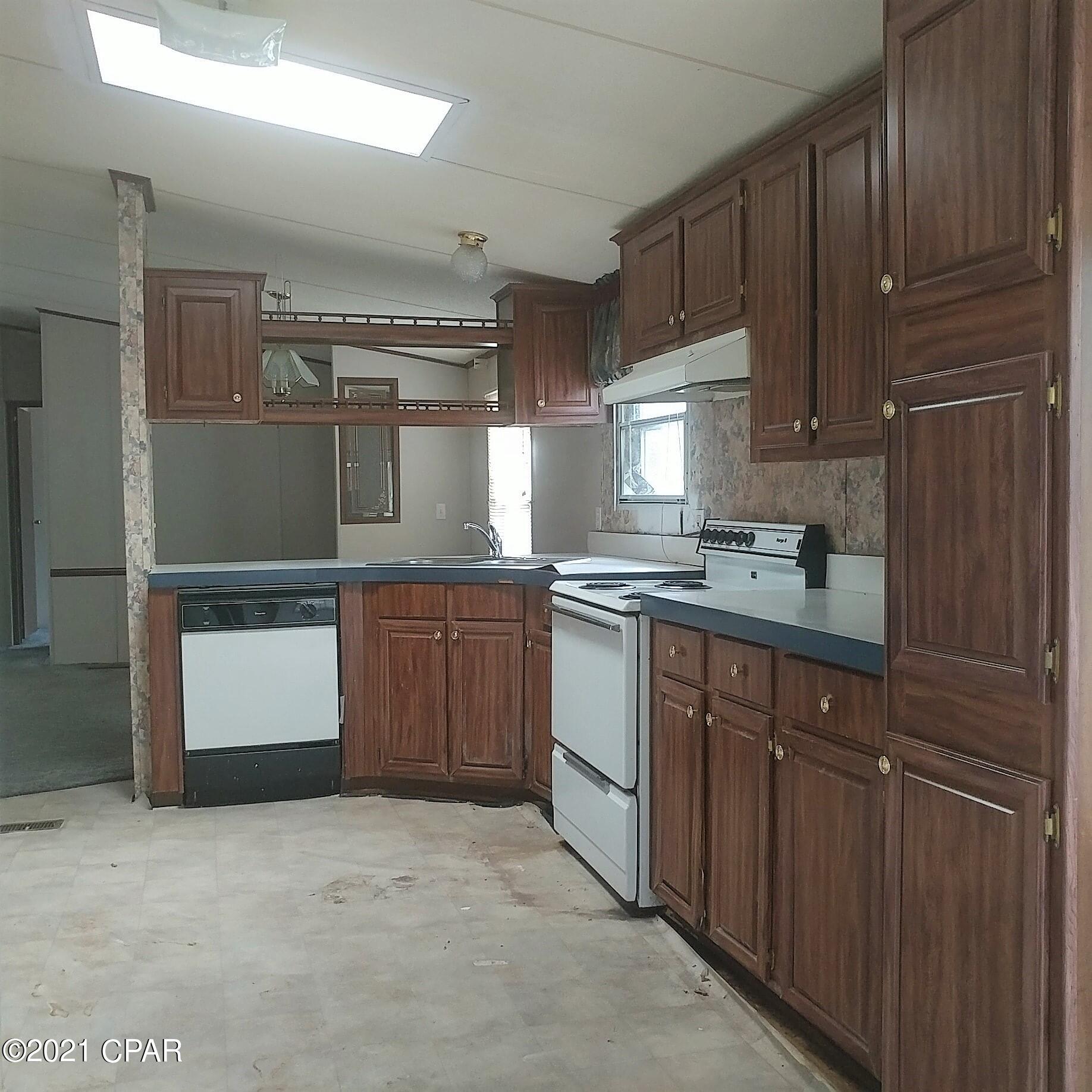 Oakwood Lakes - Residential