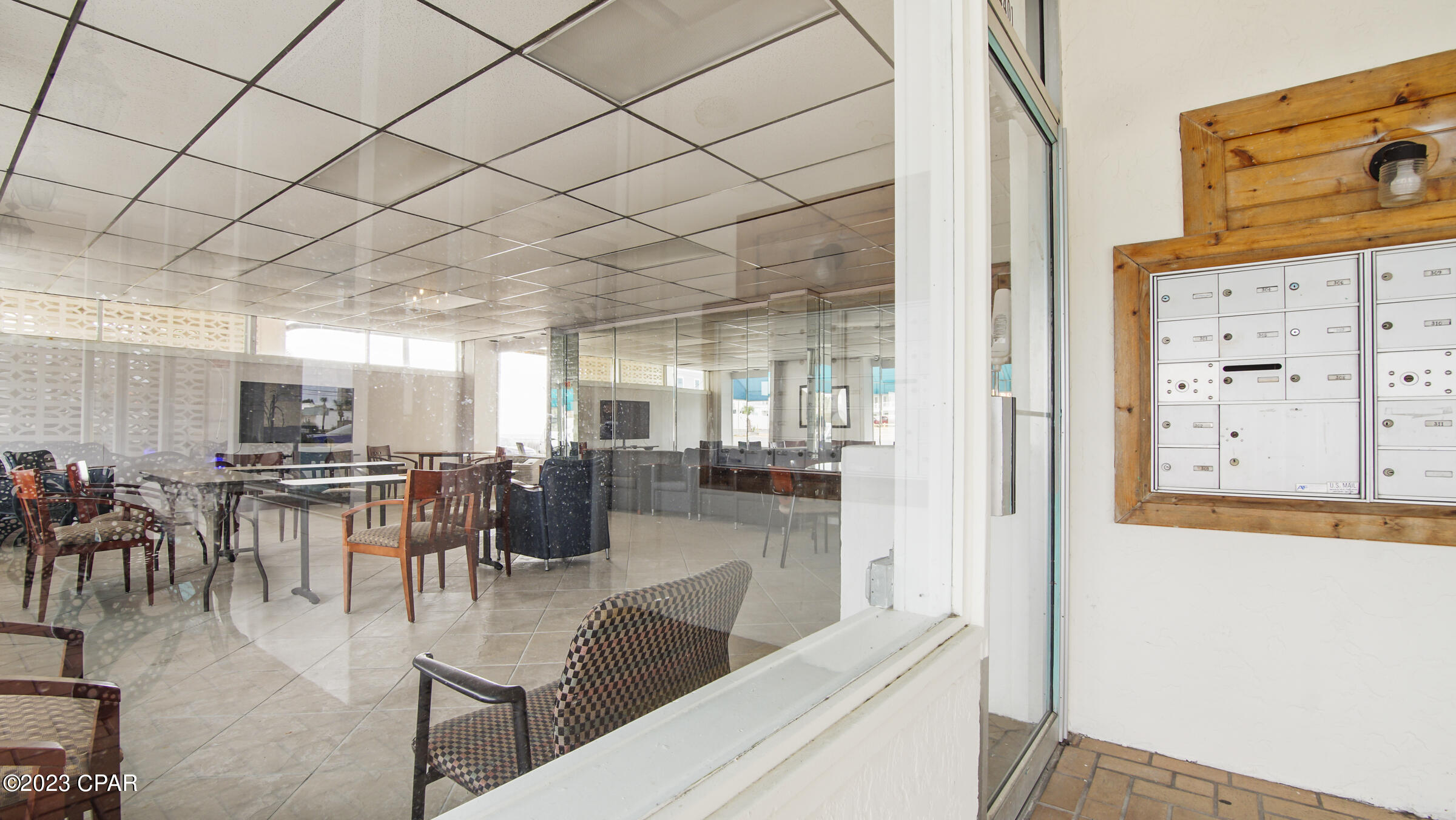 Fontainebleau Terrace - Residential Lease