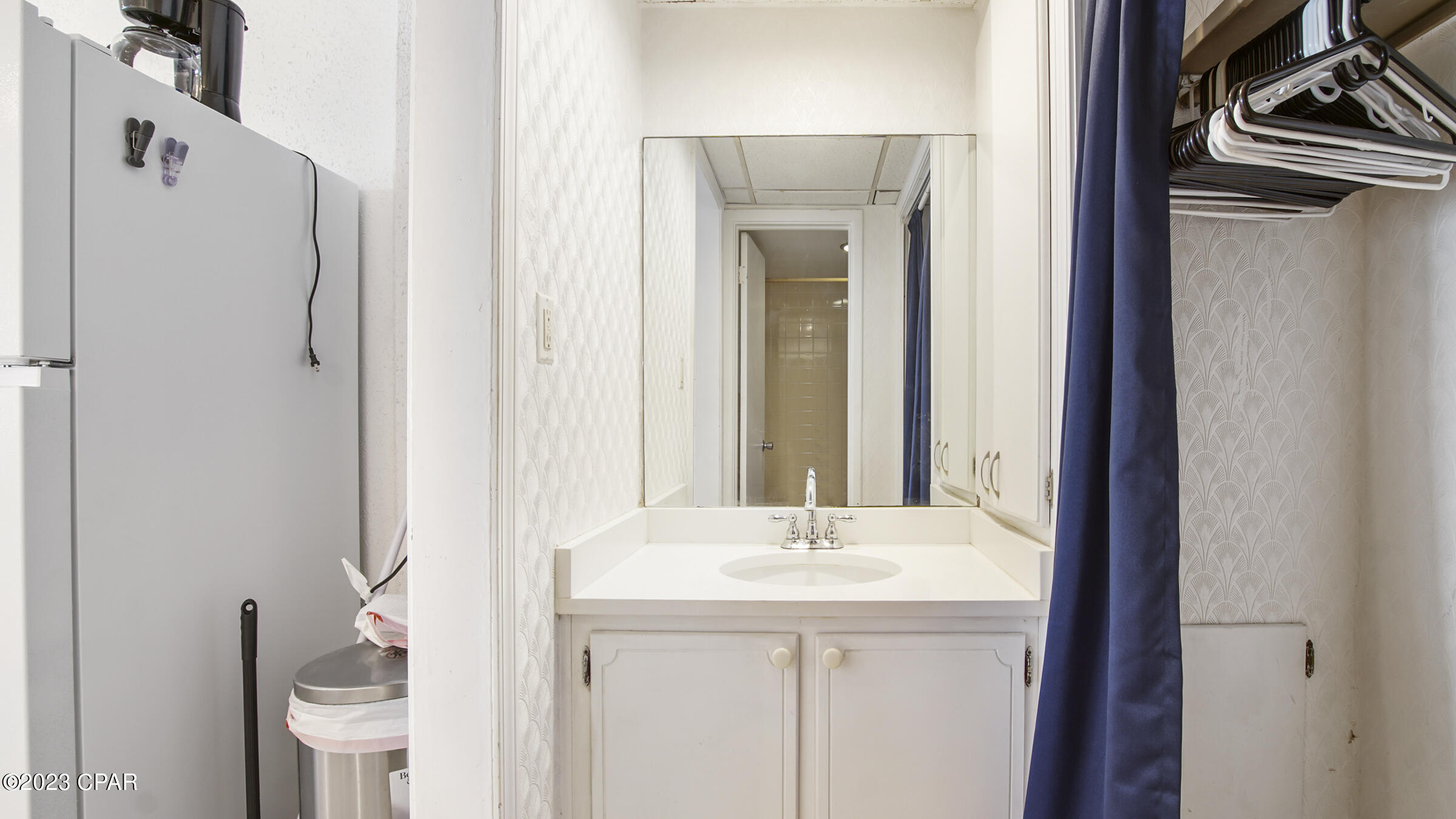 Fontainebleau Terrace - Residential Lease