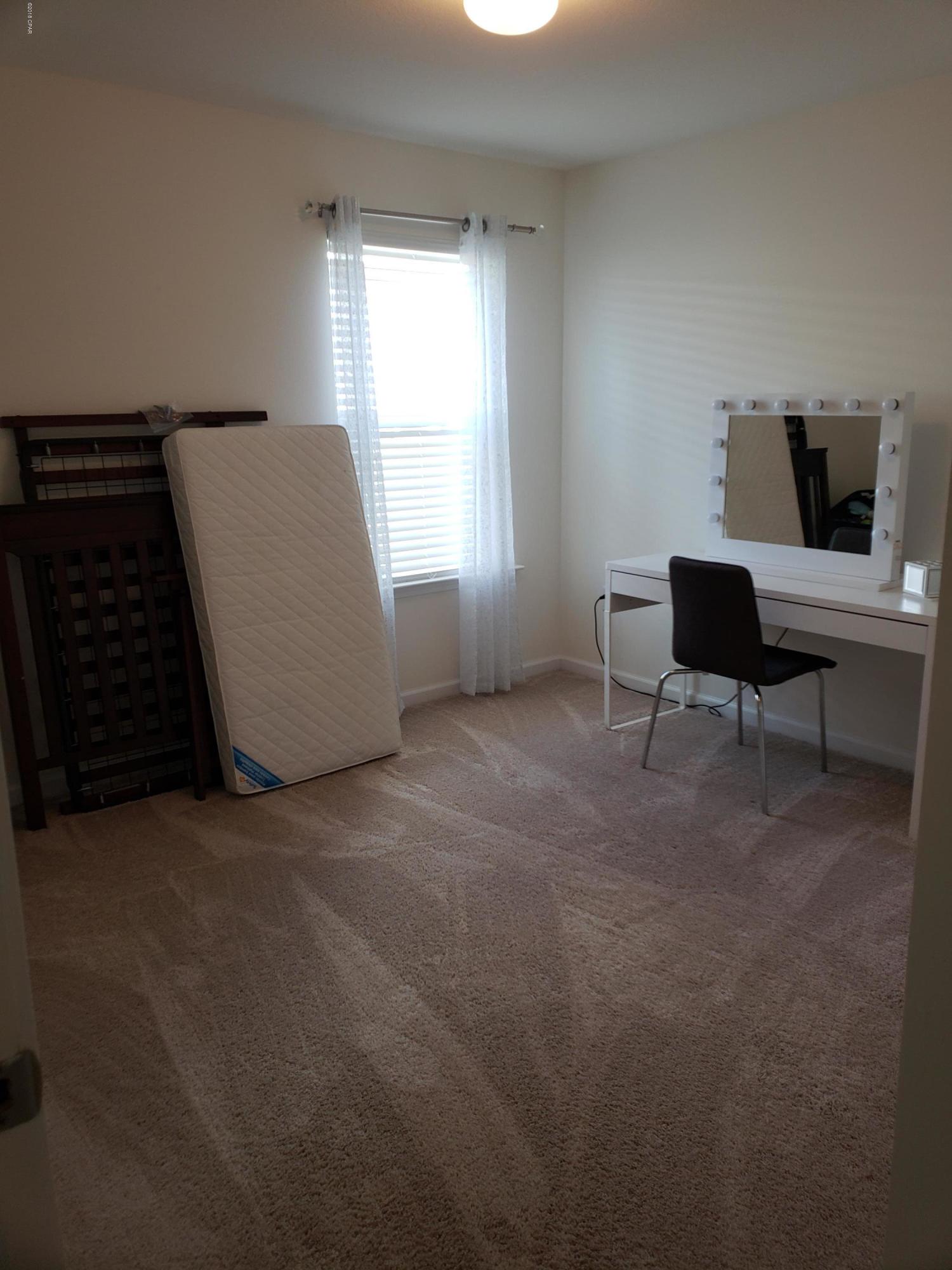 [No Recorded Subdiv] - Residential Lease