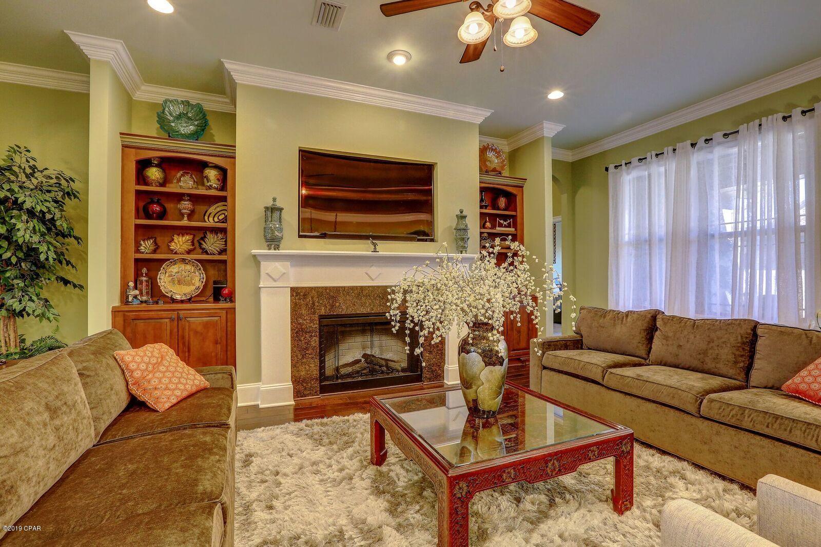 Hawks Landing - Residential