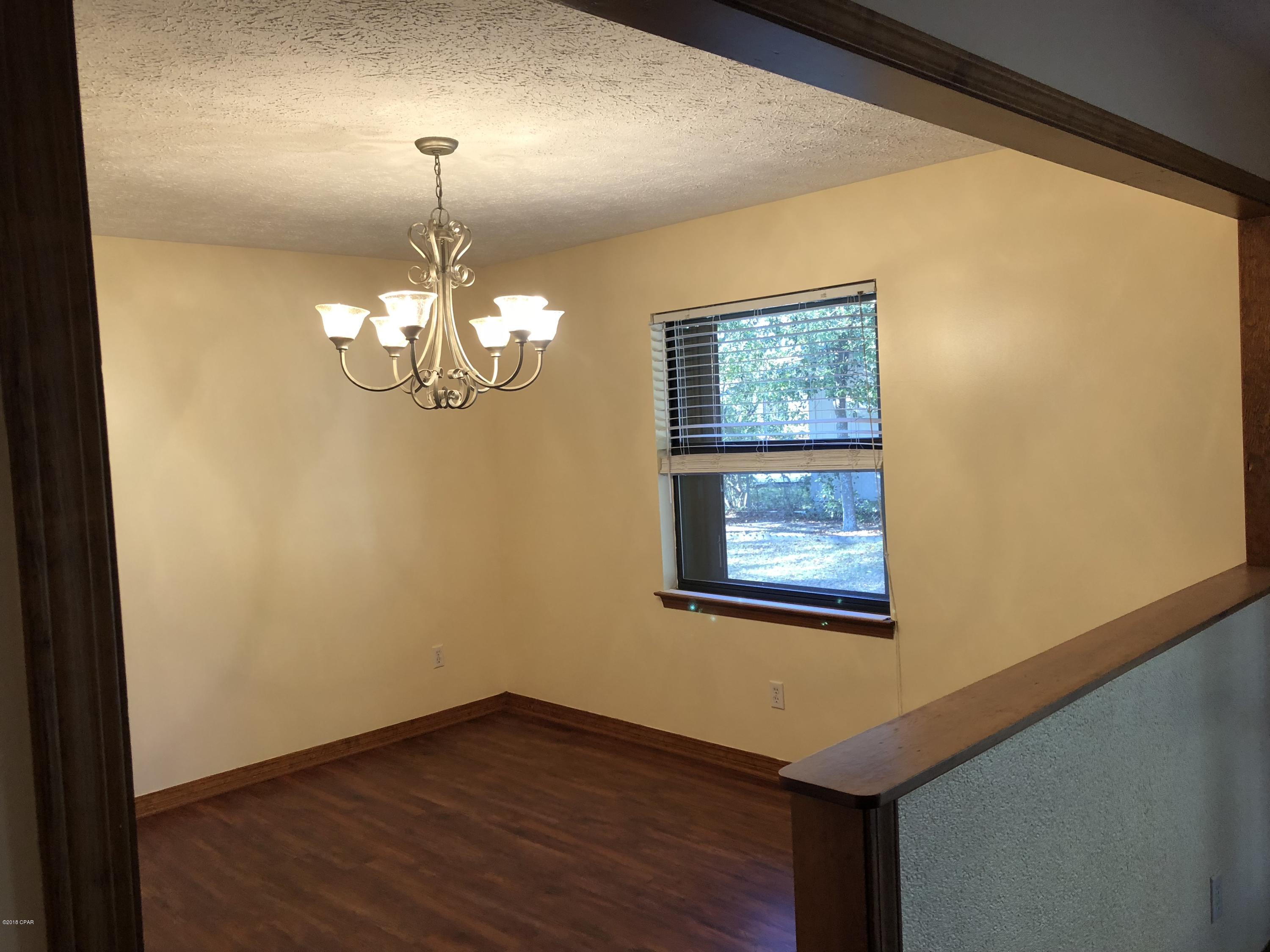 Forest Hills Unit 3 - Residential Lease