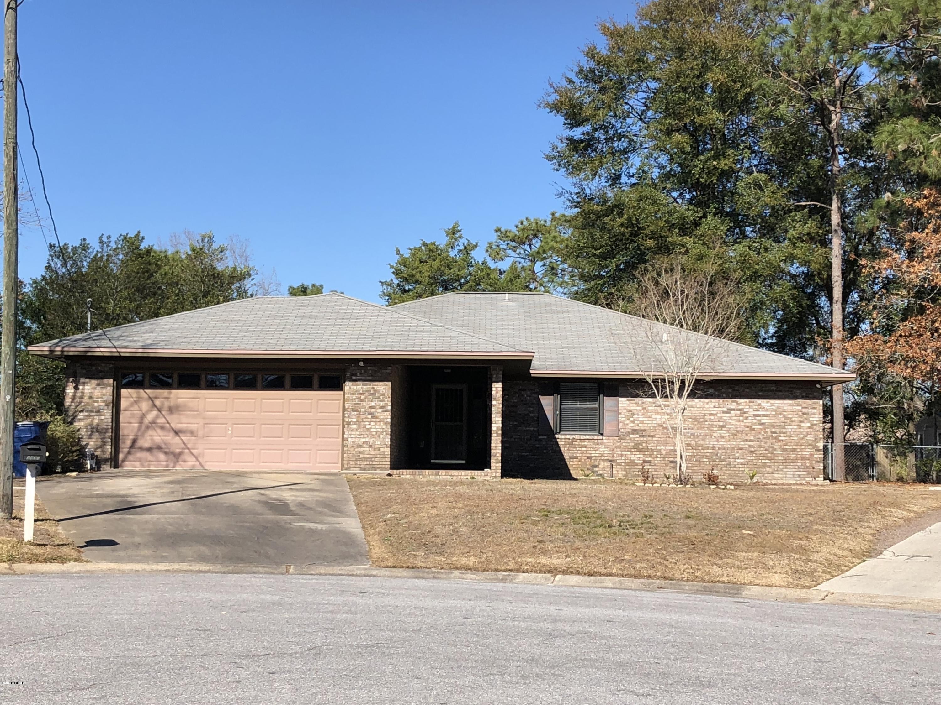 Forest Hills Unit 3 - Residential Lease