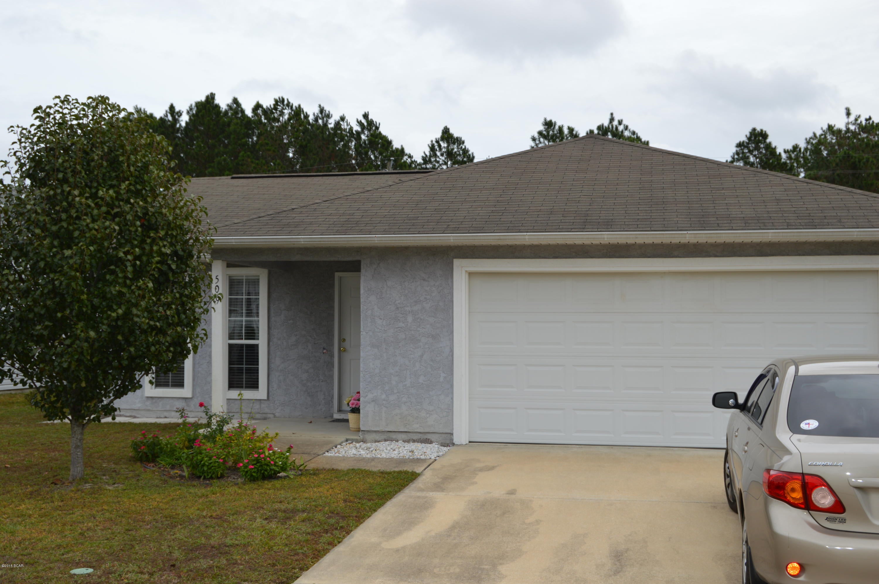 Hickory Manor - Residential