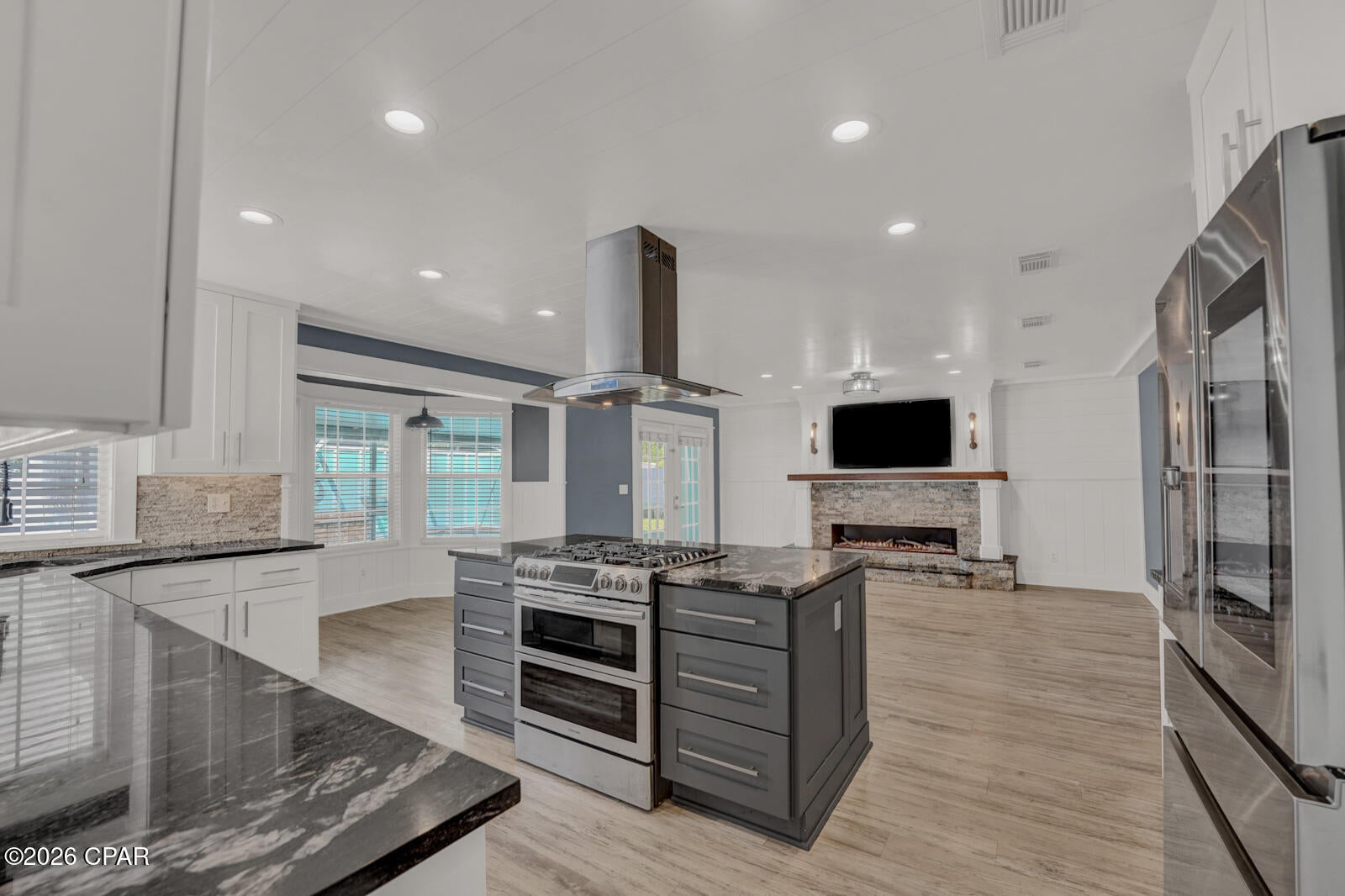 [No Recorded Subdiv] - Residential