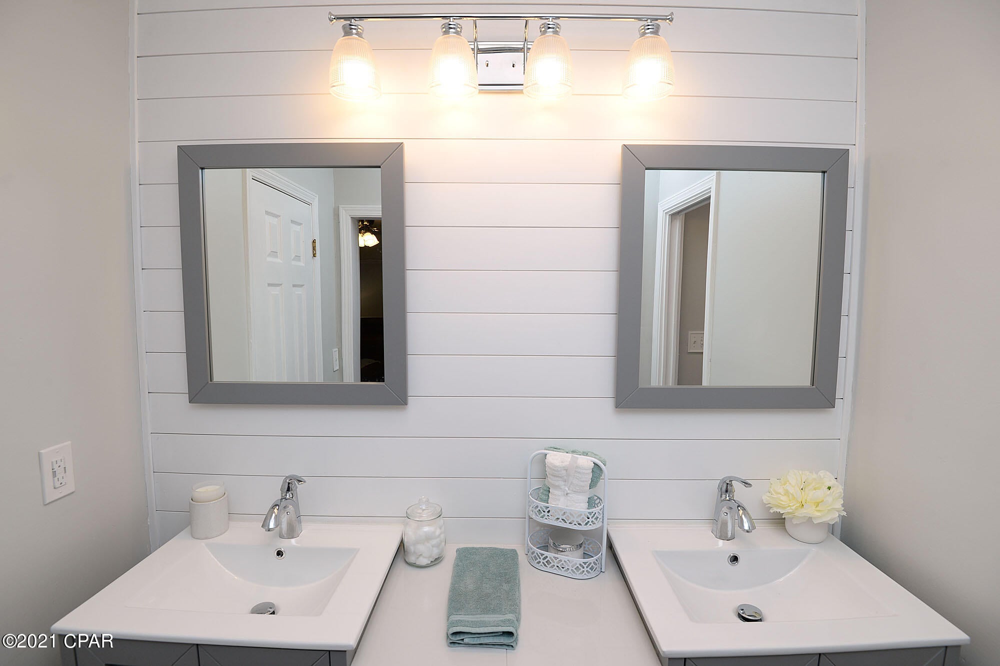 Kings Point Harbour Unit 2 - Residential
