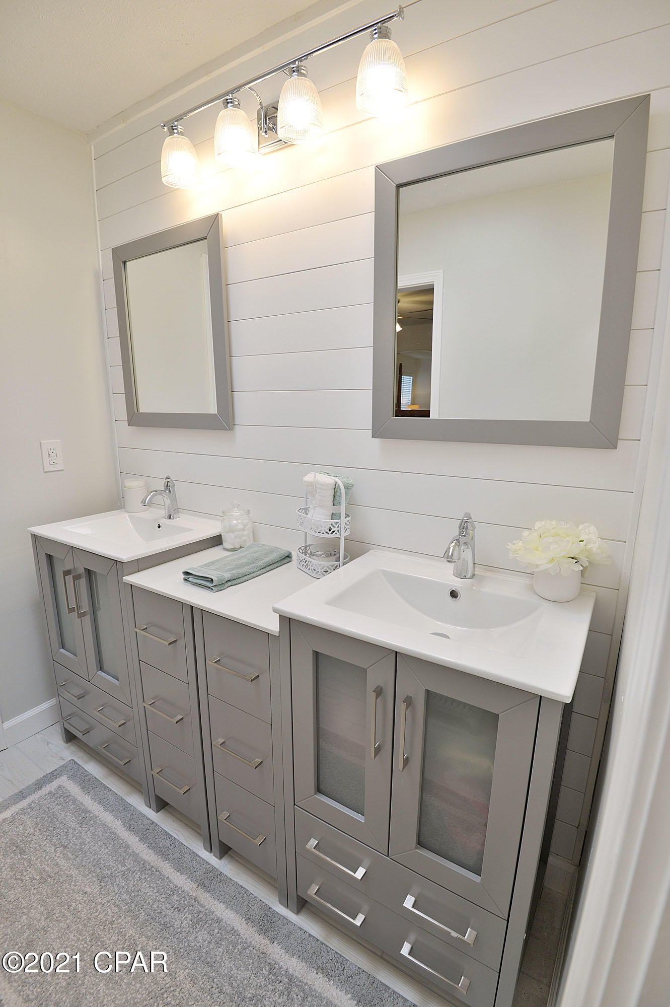 Kings Point Harbour Unit 2 - Residential