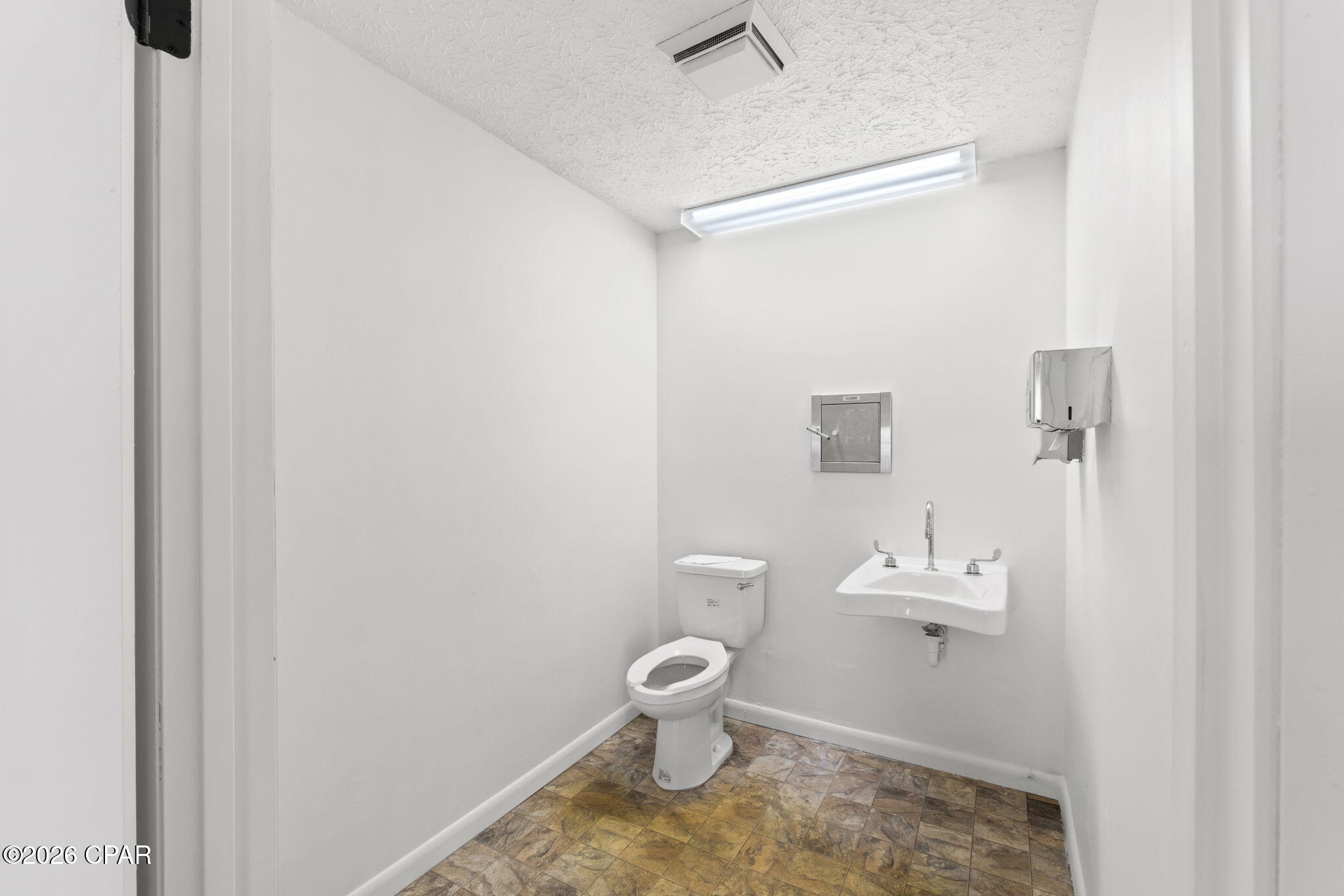 No Named Subdivision - Commercial Lease