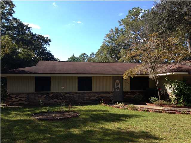 4bd/2ba home in LYNN HAVEN with a POOL. Brick paver deck. Updated kitchen including stainless appliances, cabinets, granite counters.Separate living and family rooms. Fireplace with brick hearth. Large Florida Rm/back porch that is heated & cooled. Fenced back yard & 2-car garage. Room for boat parking on the side! Small allowed with approval $250.00 pet deposit.