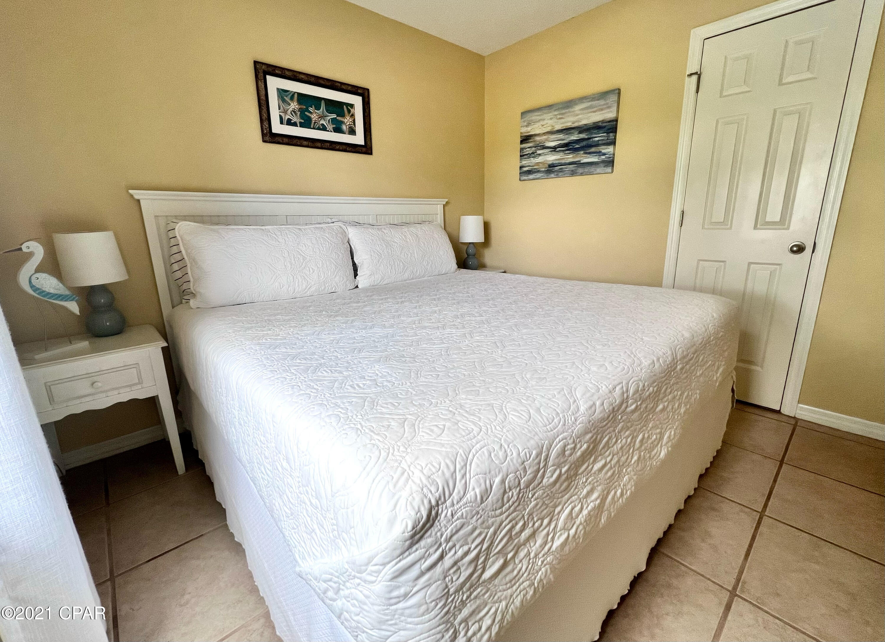 Beachside Villas Condo - Residential