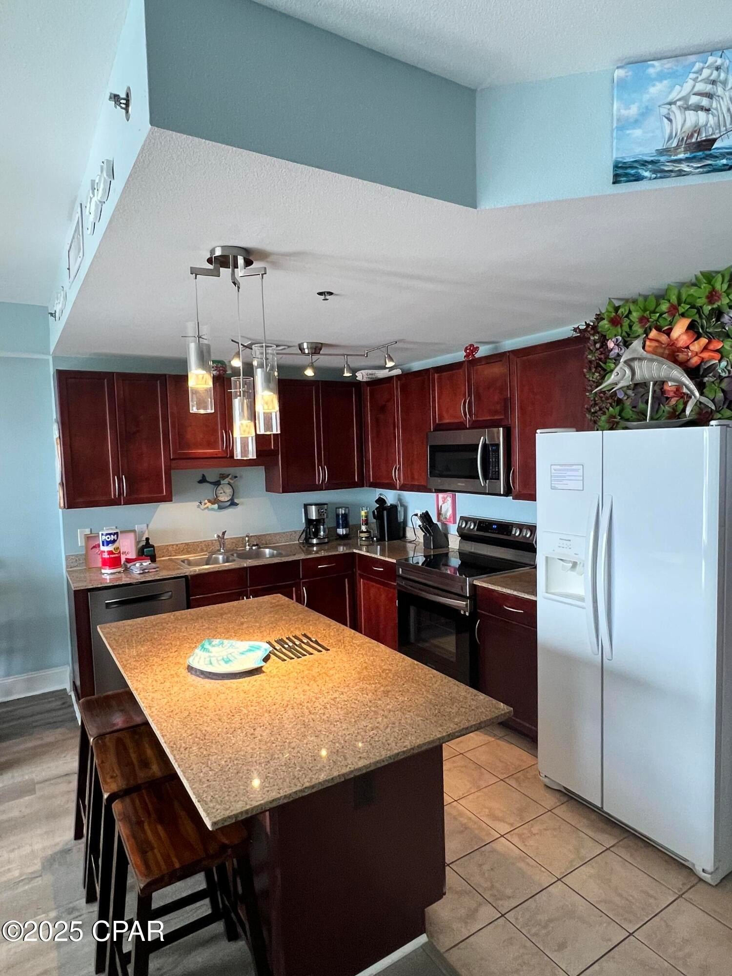 Laketown Wharf - Residential