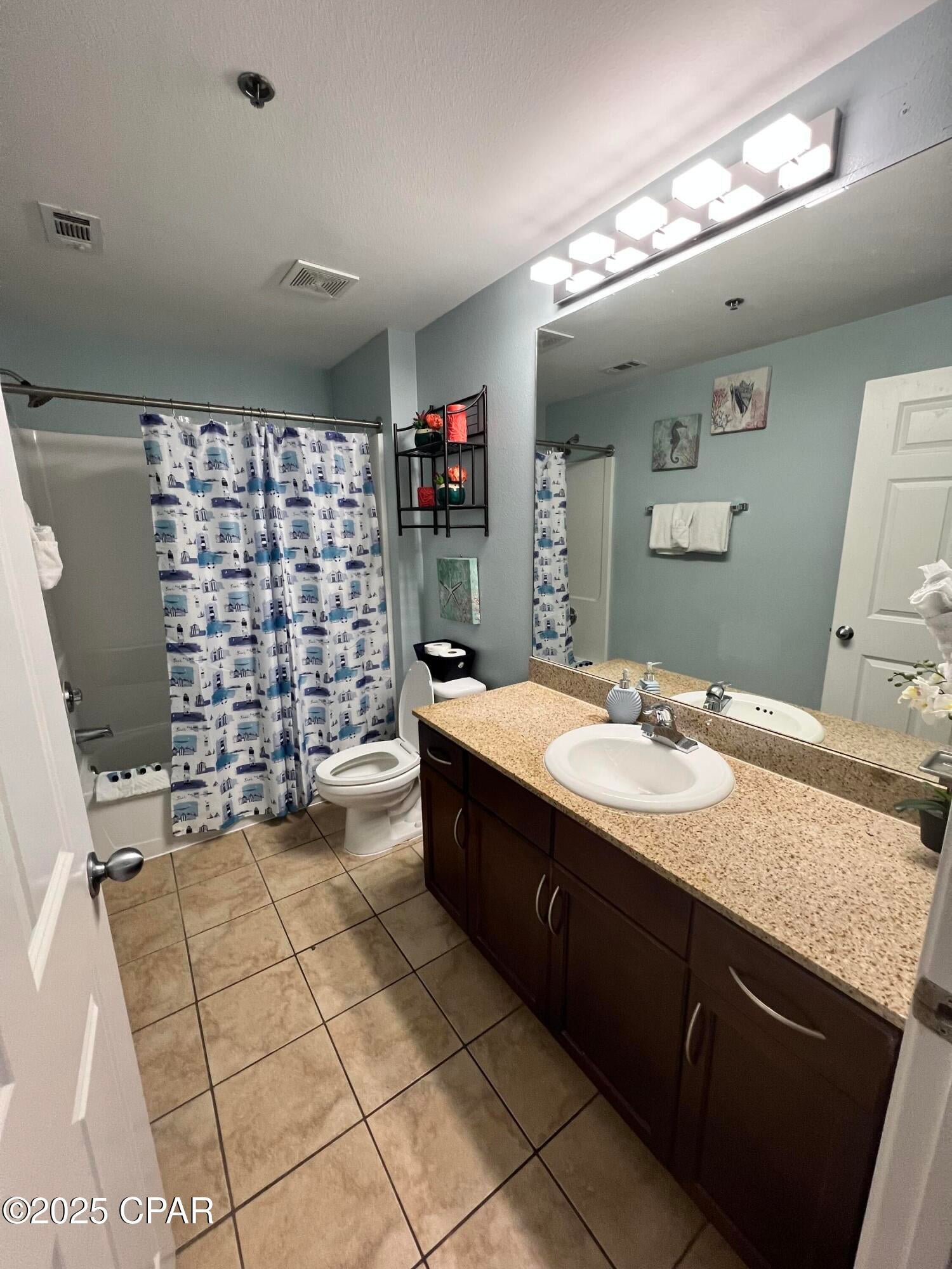 Laketown Wharf - Residential
