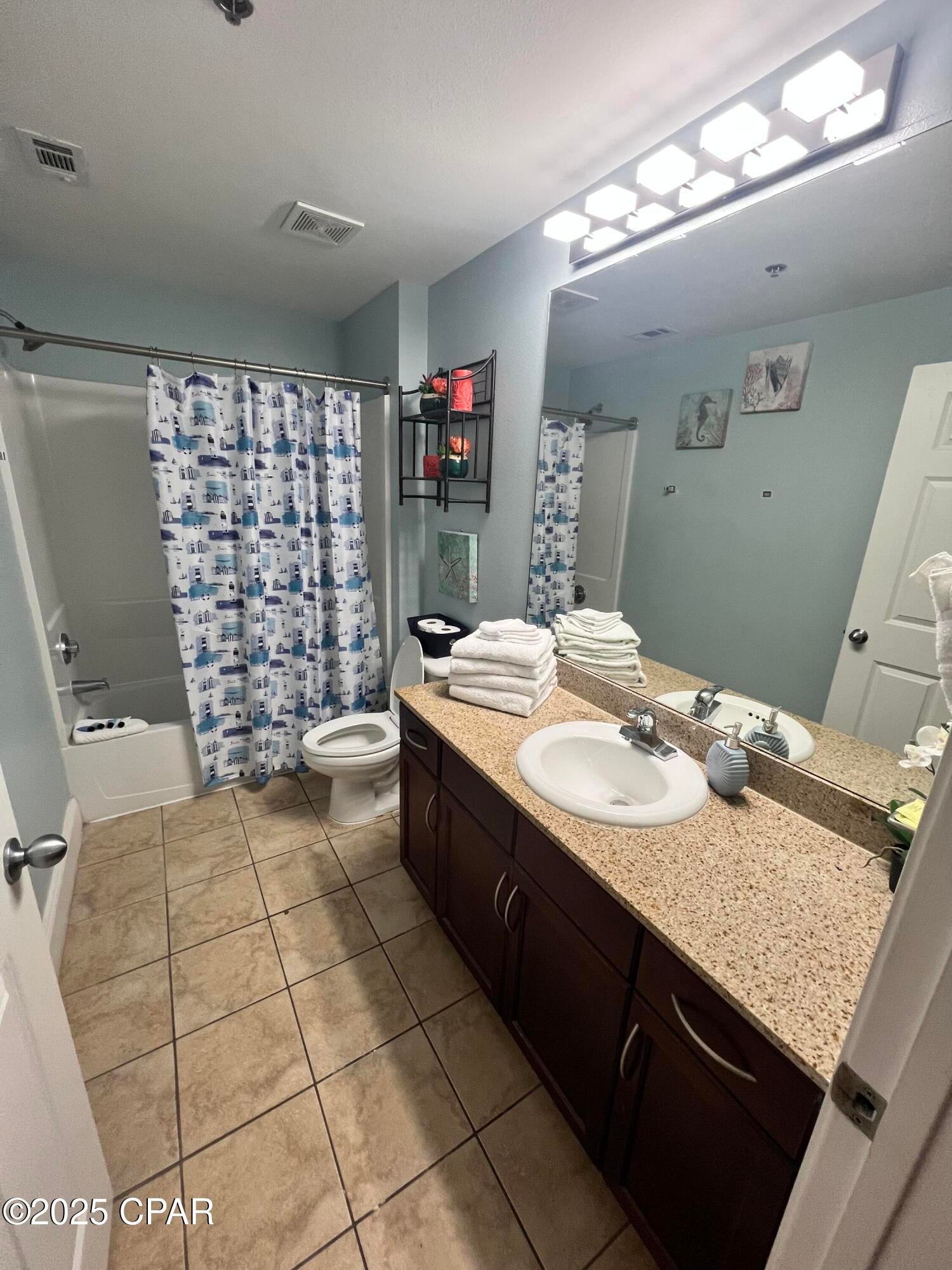 Laketown Wharf - Residential