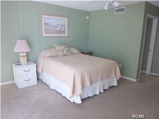 Seachase Condo - Residential