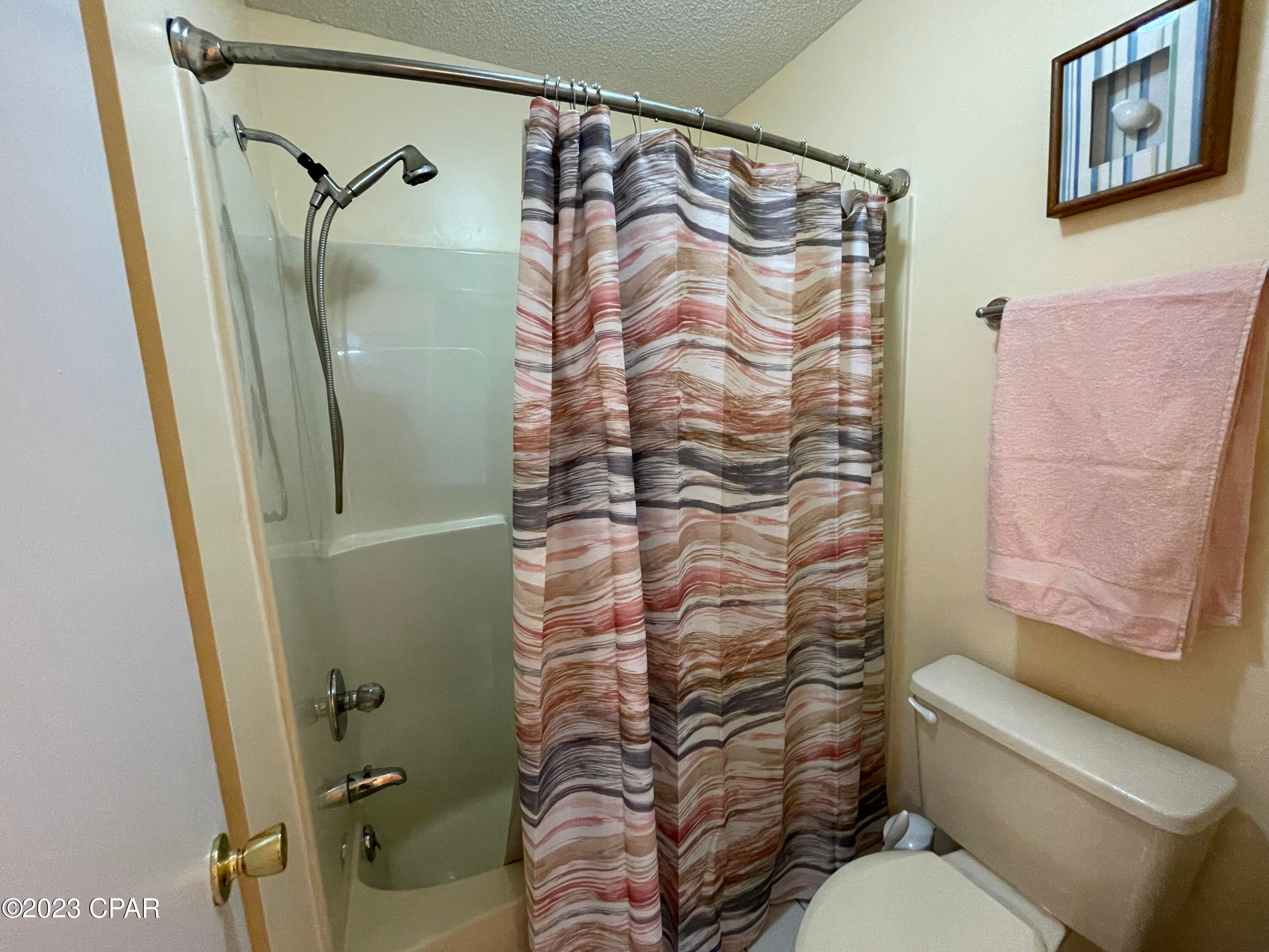 Point Lagoon Condos - Residential Lease