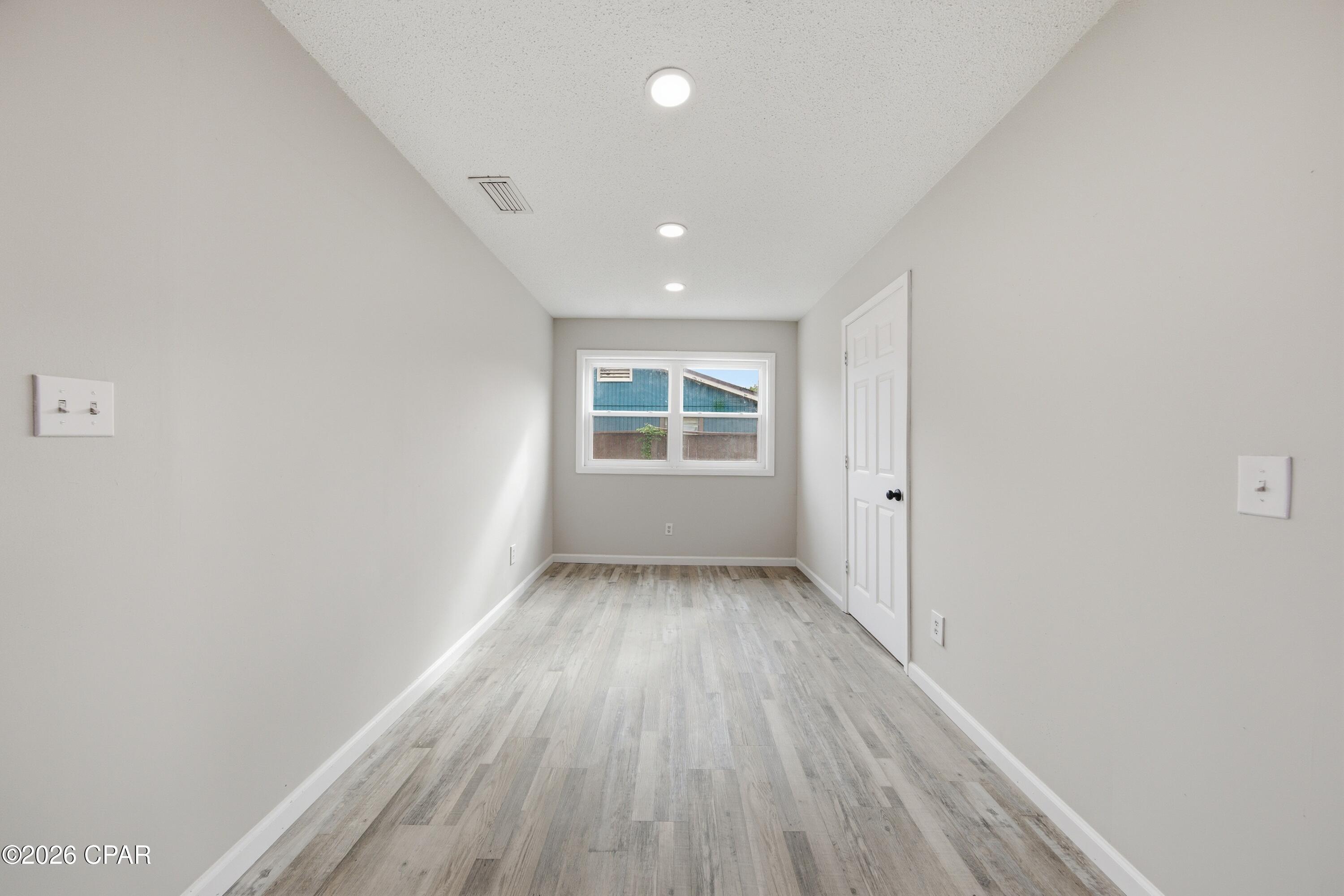 Hentz 1st Add Unit B - Residential Lease