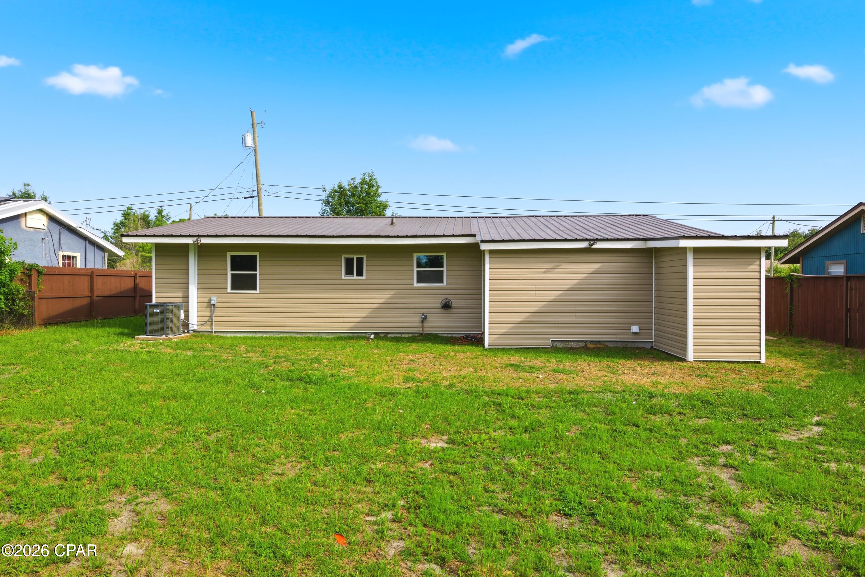 Hentz 1st Add Unit B - Residential Lease
