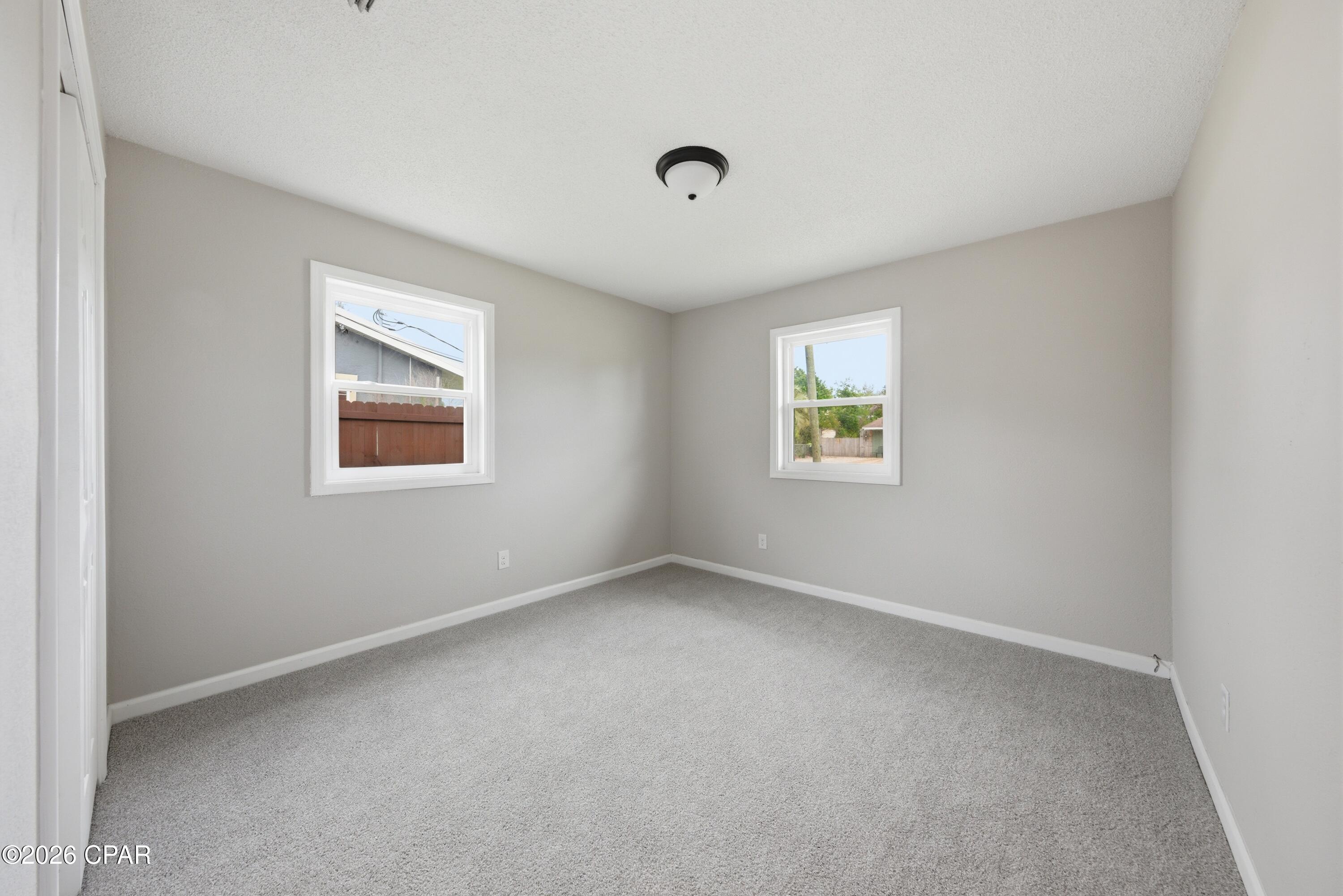 Hentz 1st Add Unit B - Residential Lease