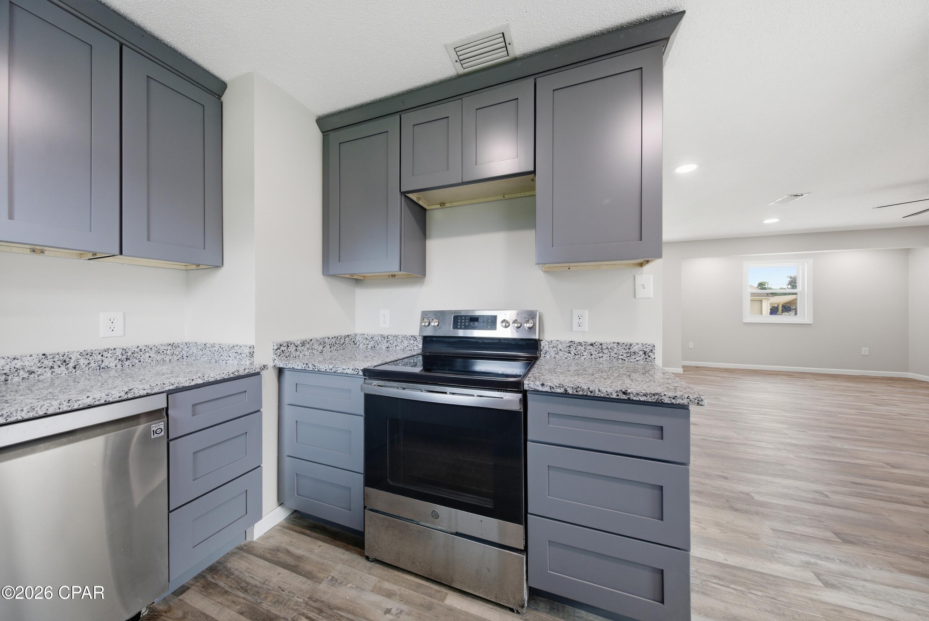 Hentz 1st Add Unit B - Residential Lease
