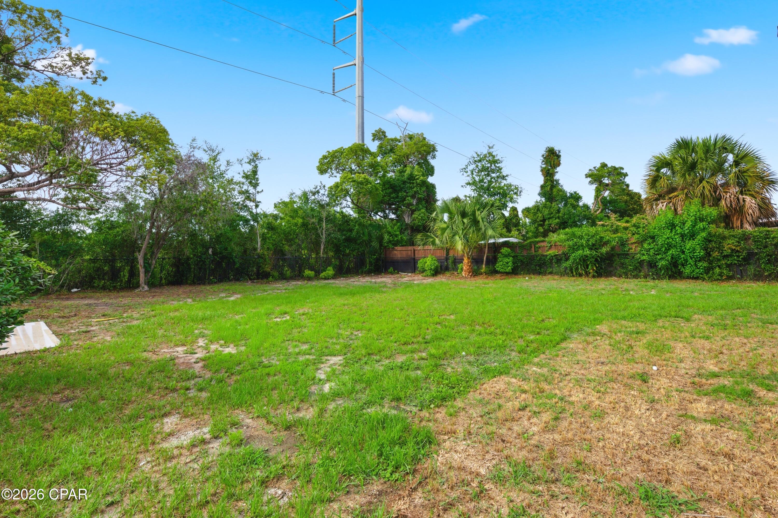 Hentz 1st Add Unit B - Residential Lease