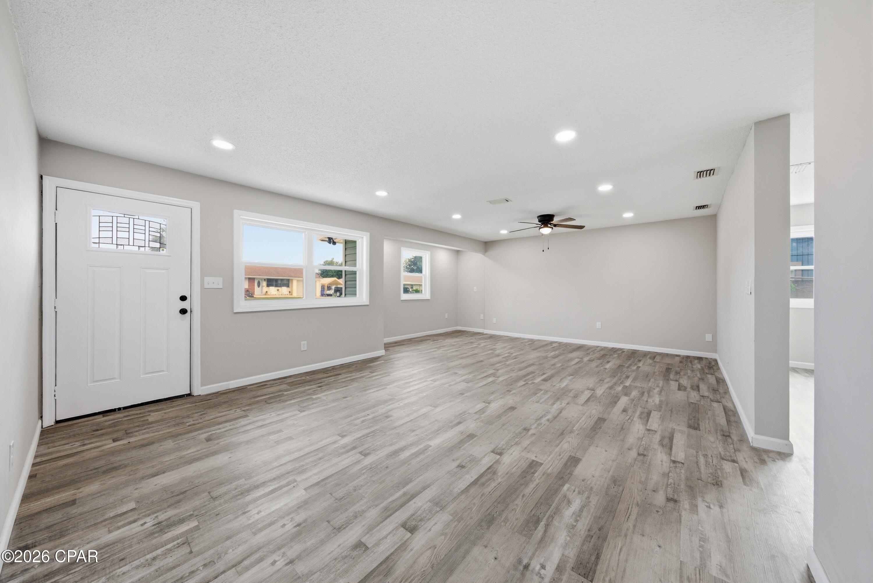 Hentz 1st Add Unit B - Residential Lease
