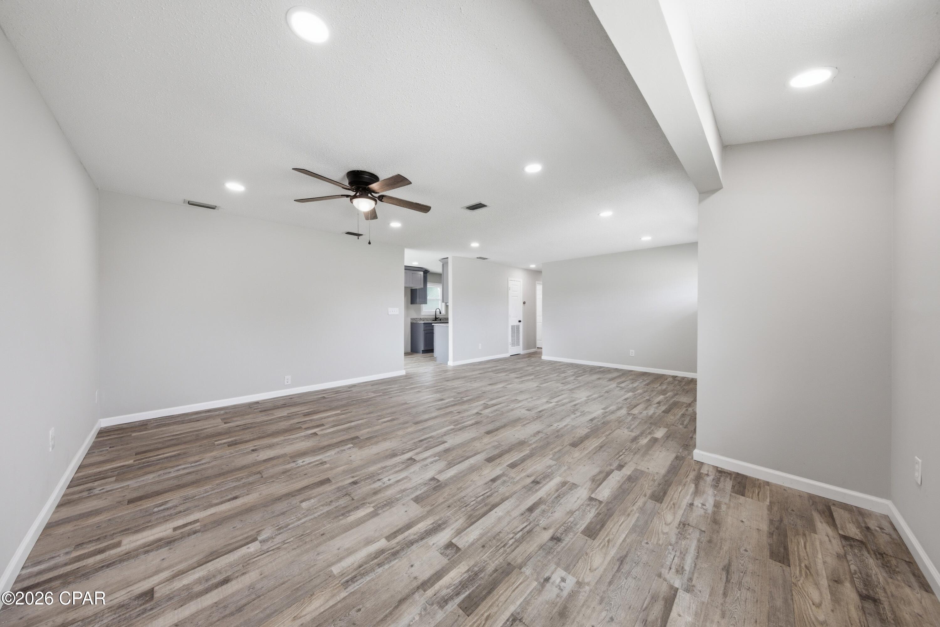 Hentz 1st Add Unit B - Residential Lease
