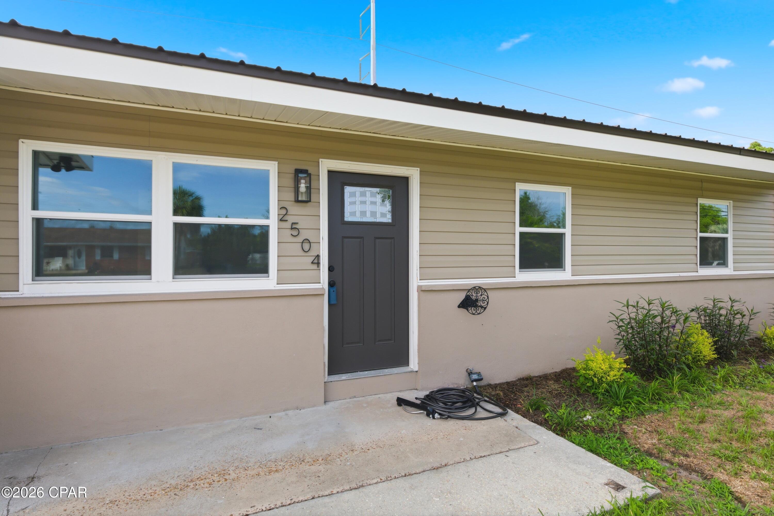 Hentz 1st Add Unit B - Residential Lease