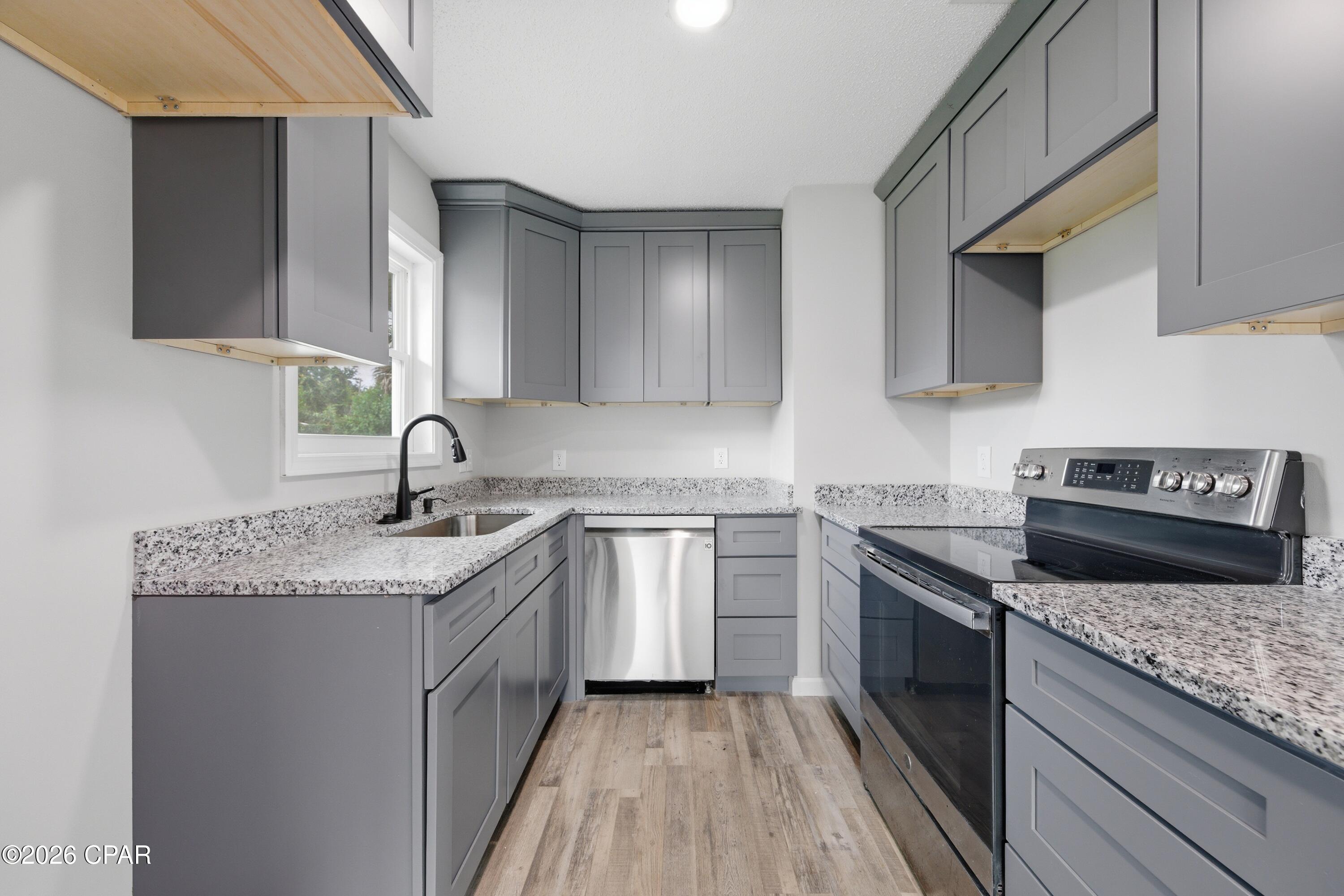 Hentz 1st Add Unit B - Residential Lease