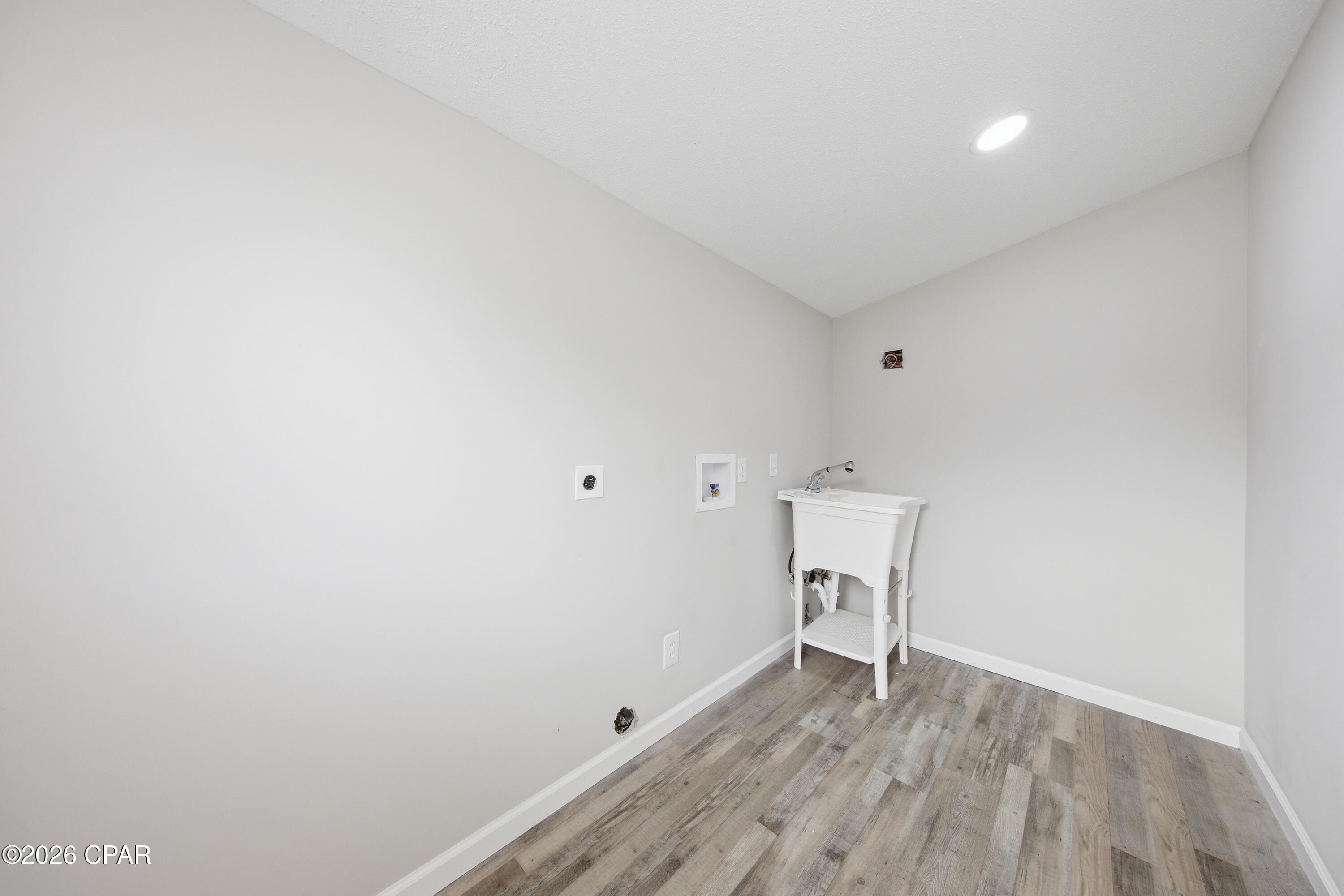 Hentz 1st Add Unit B - Residential Lease