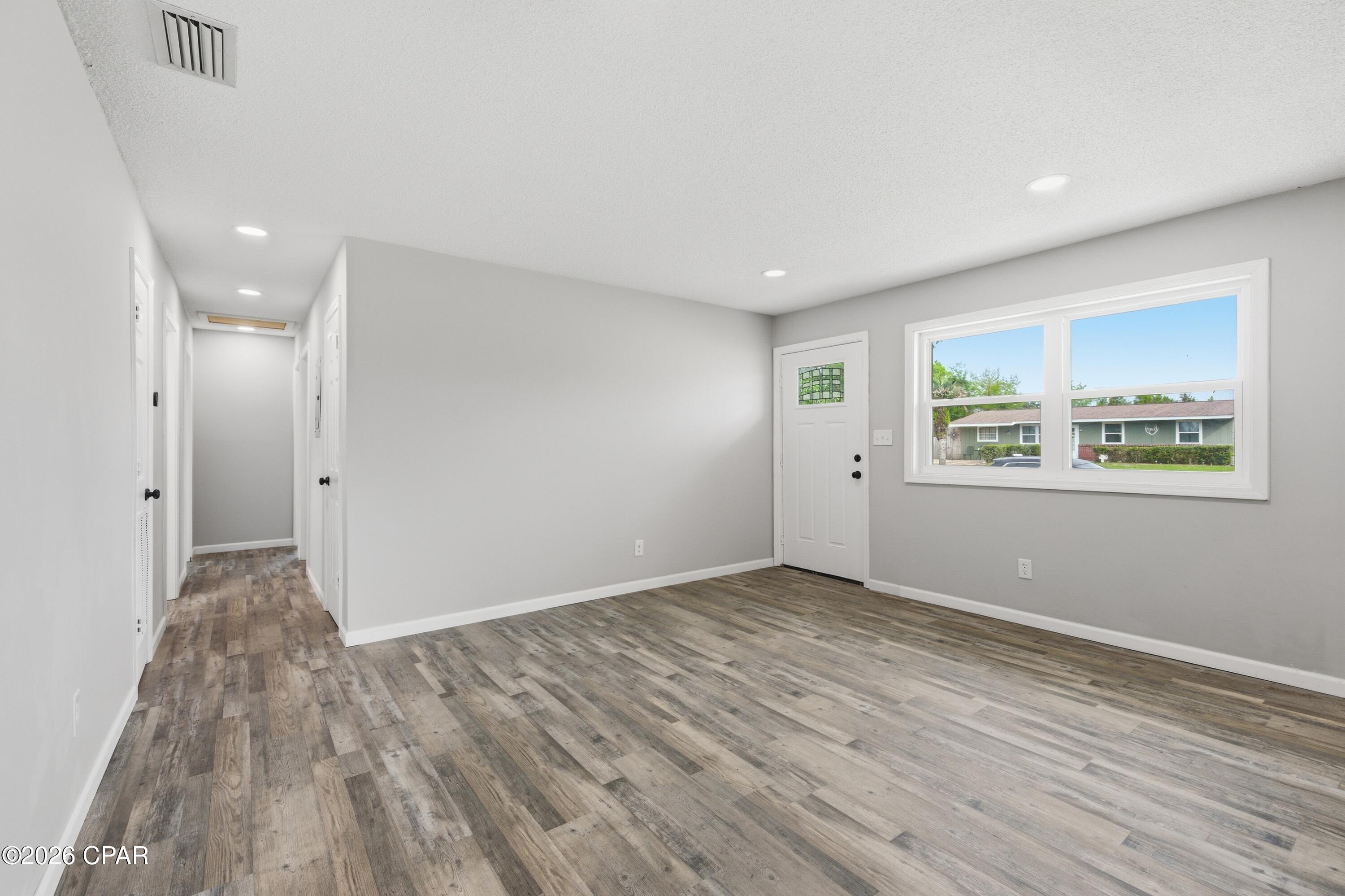 Hentz 1st Add Unit B - Residential Lease