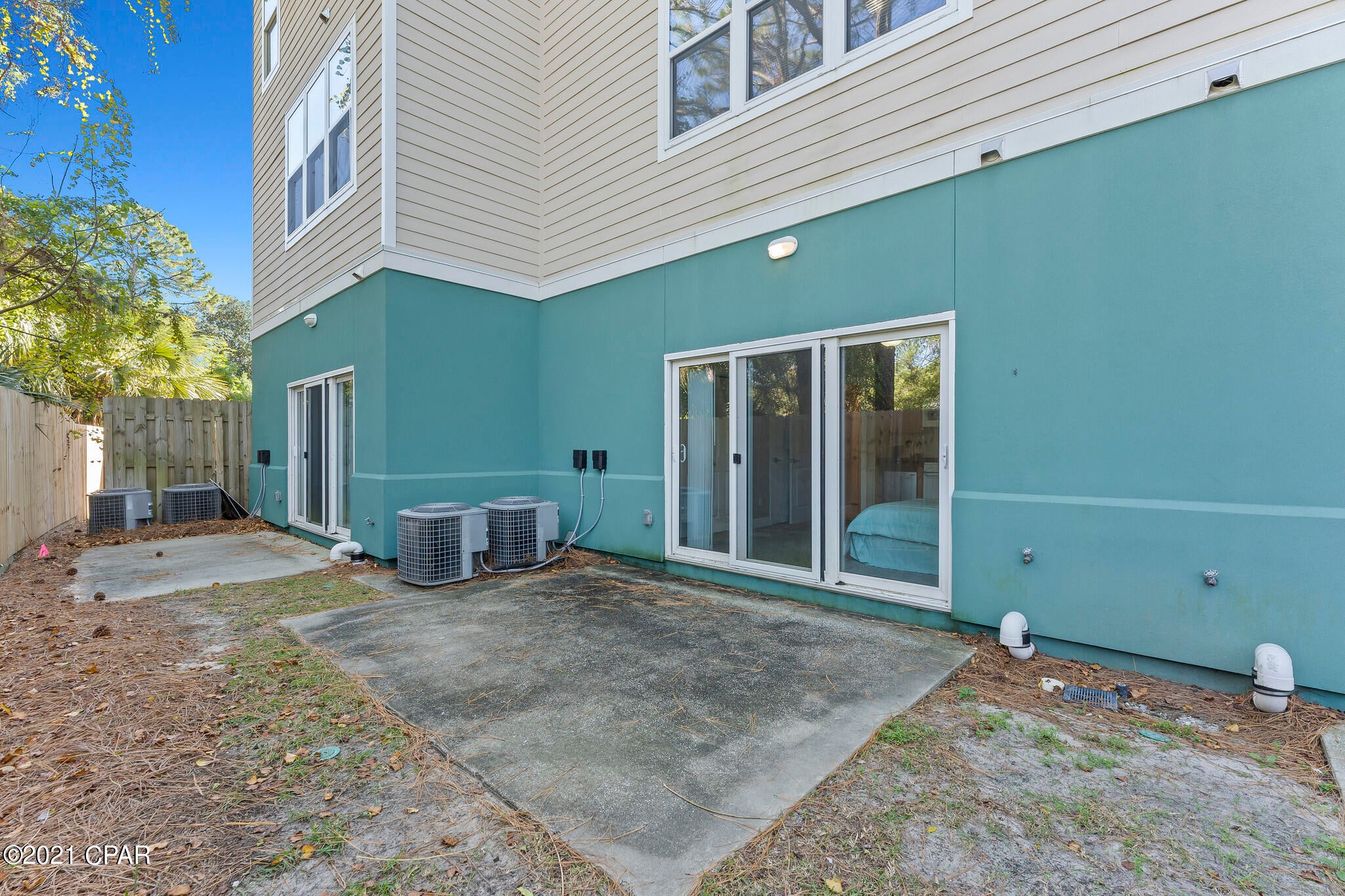 Long Beach 3rd - Residential