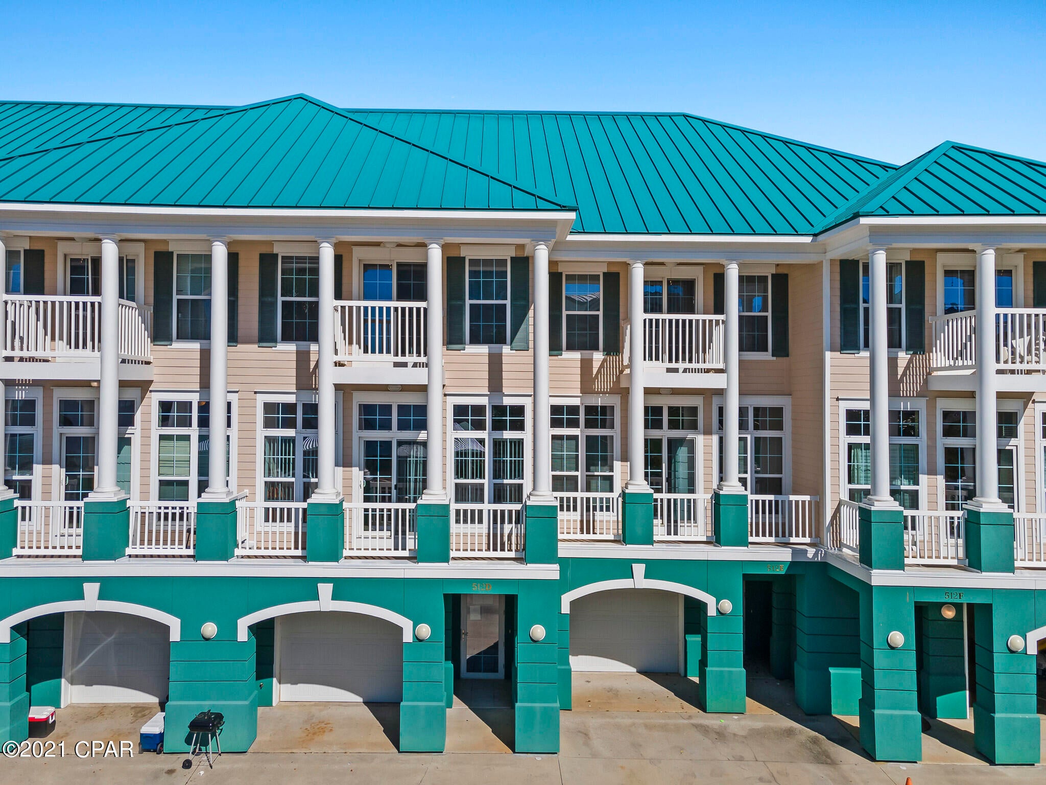 Long Beach 3rd - Residential