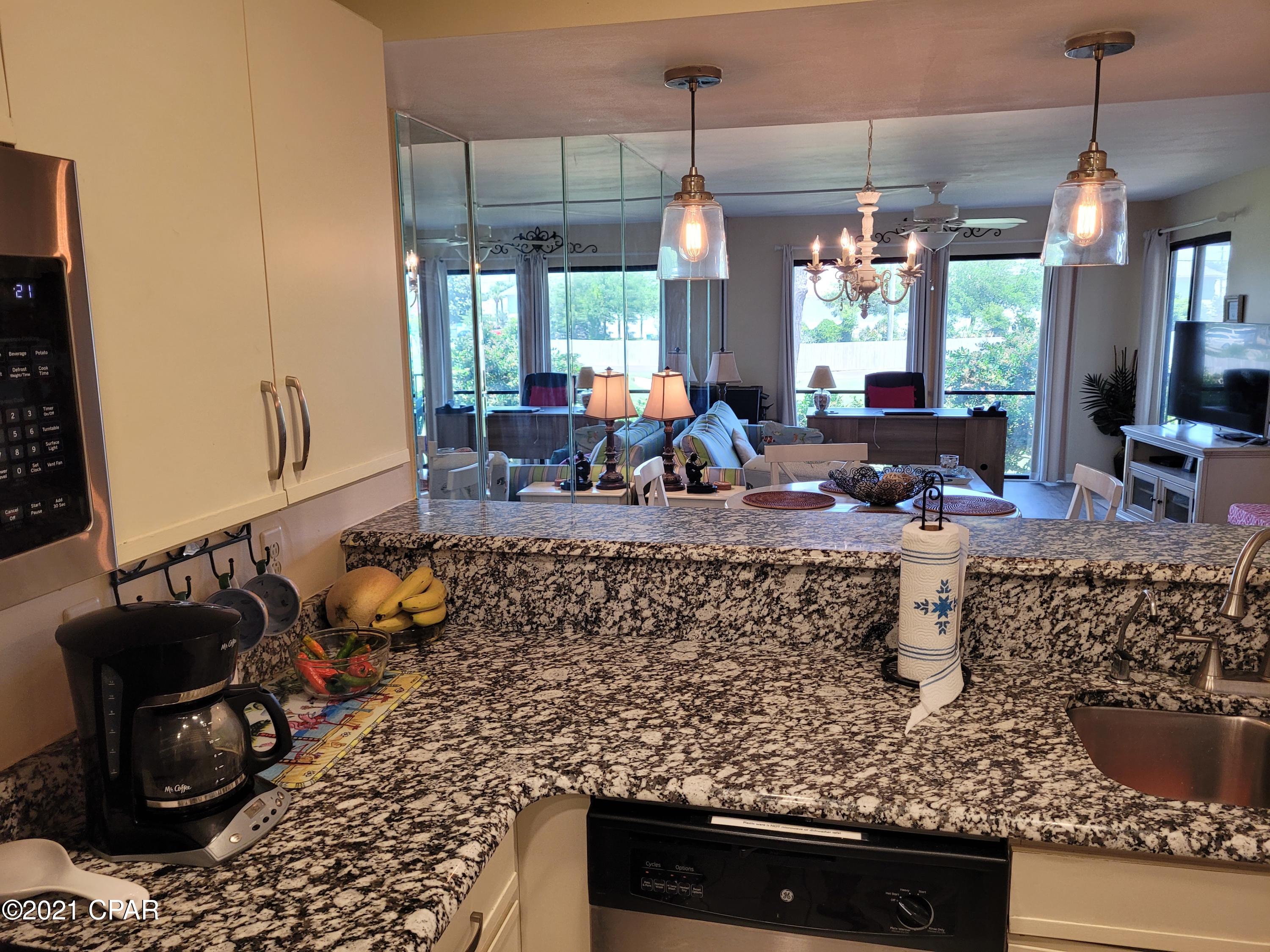 Edgewater Golf Villas V-B - Residential