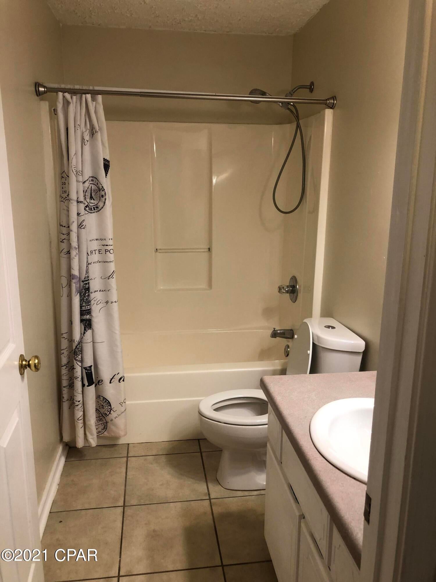 Hunters Trace Phase 1 - Residential