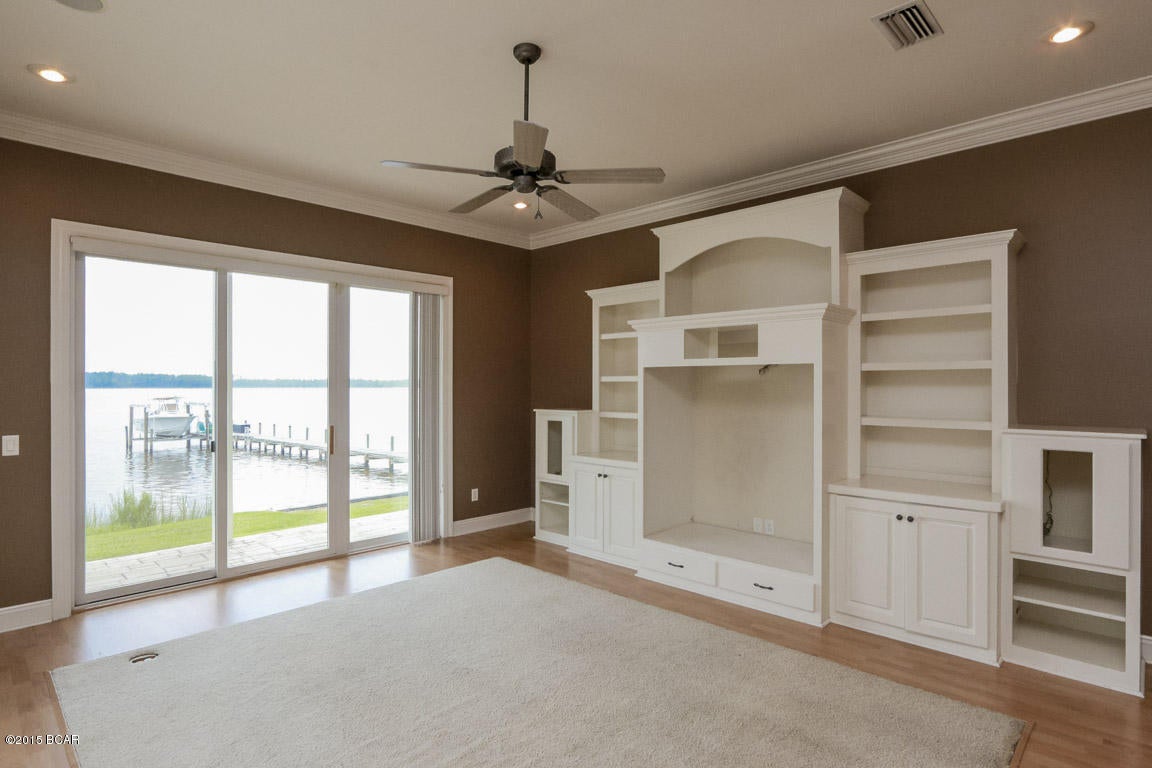 Bay Breeze - Residential
