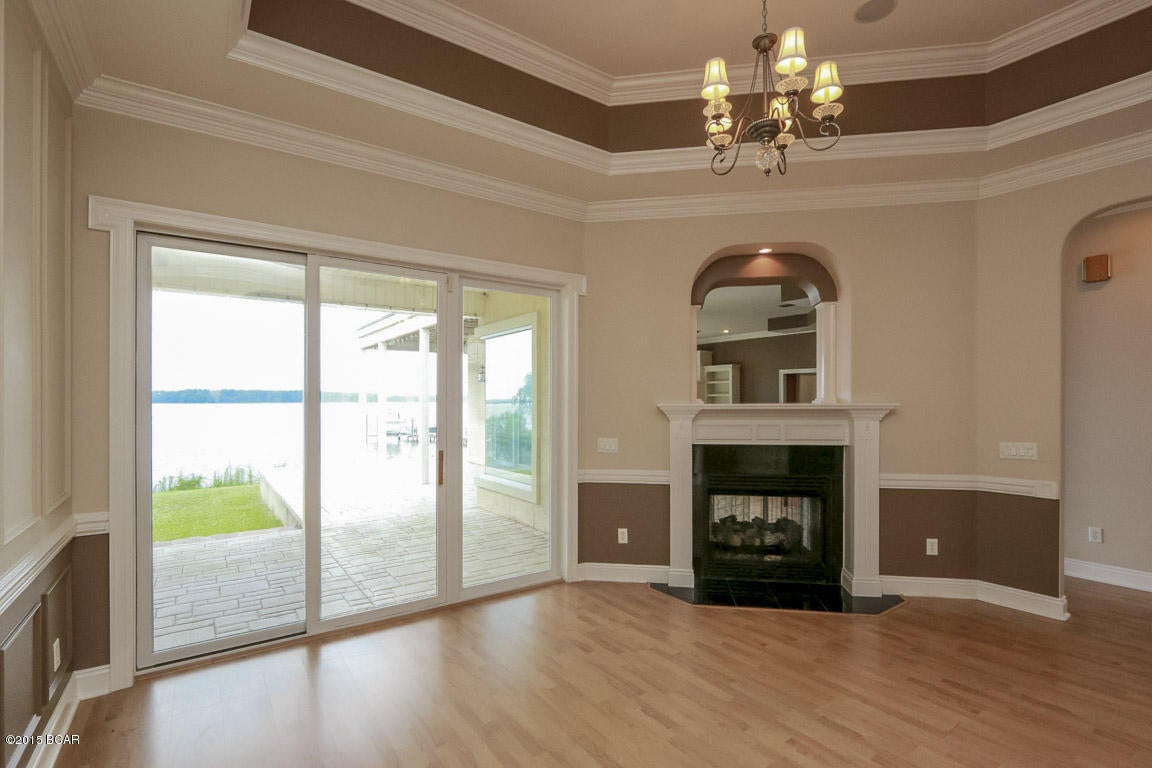 Bay Breeze - Residential