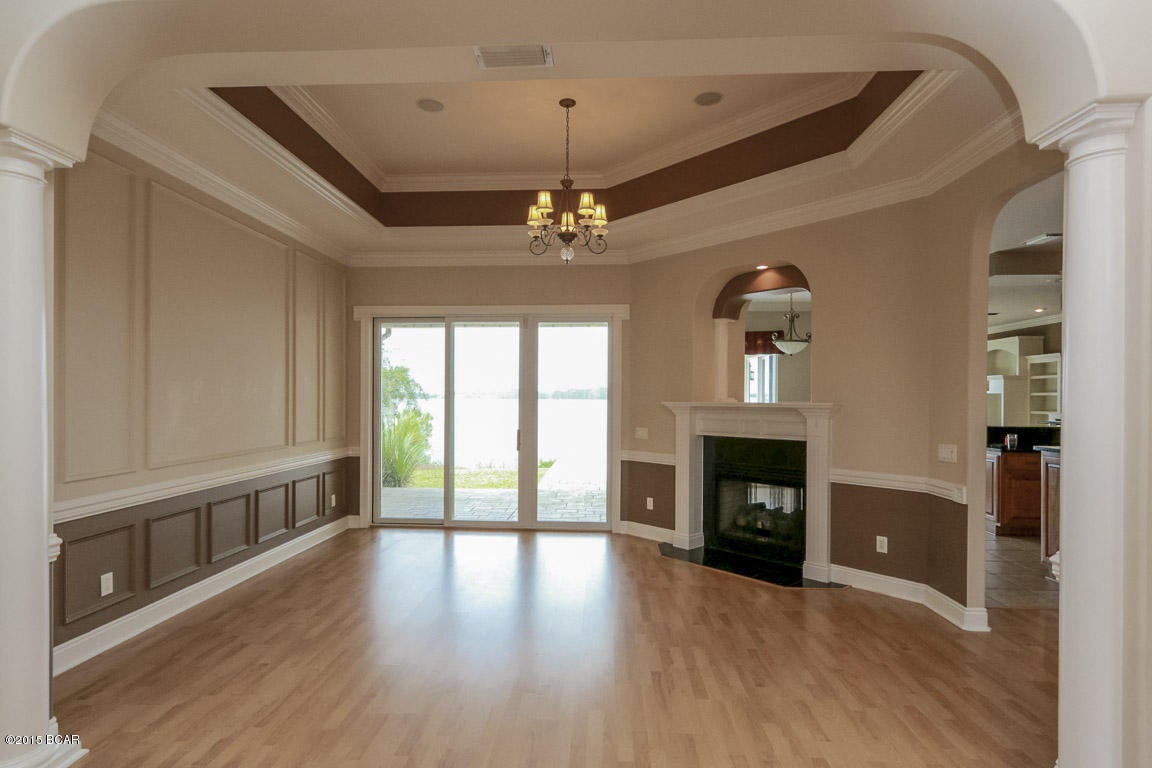 Bay Breeze - Residential