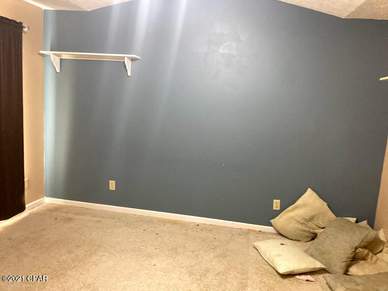Hentz 1st Add Unit B - Residential
