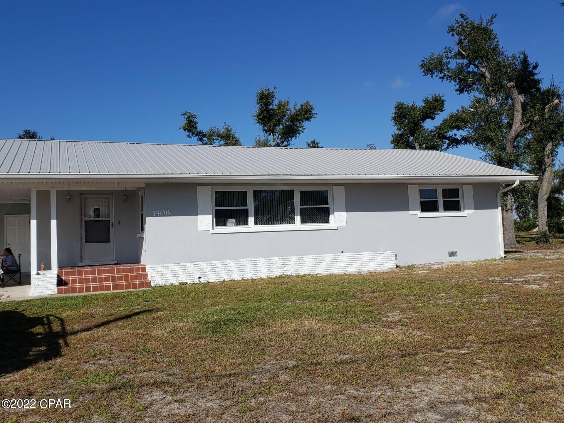 **Procurement Property!**



Newly renovated inside and out. Fresh paint, flooring, cabinets, appliances, and so much more! Fully fenced yard with an oversized workshop - plenty of room for storage. Less than a block to water access, this property won't last long!