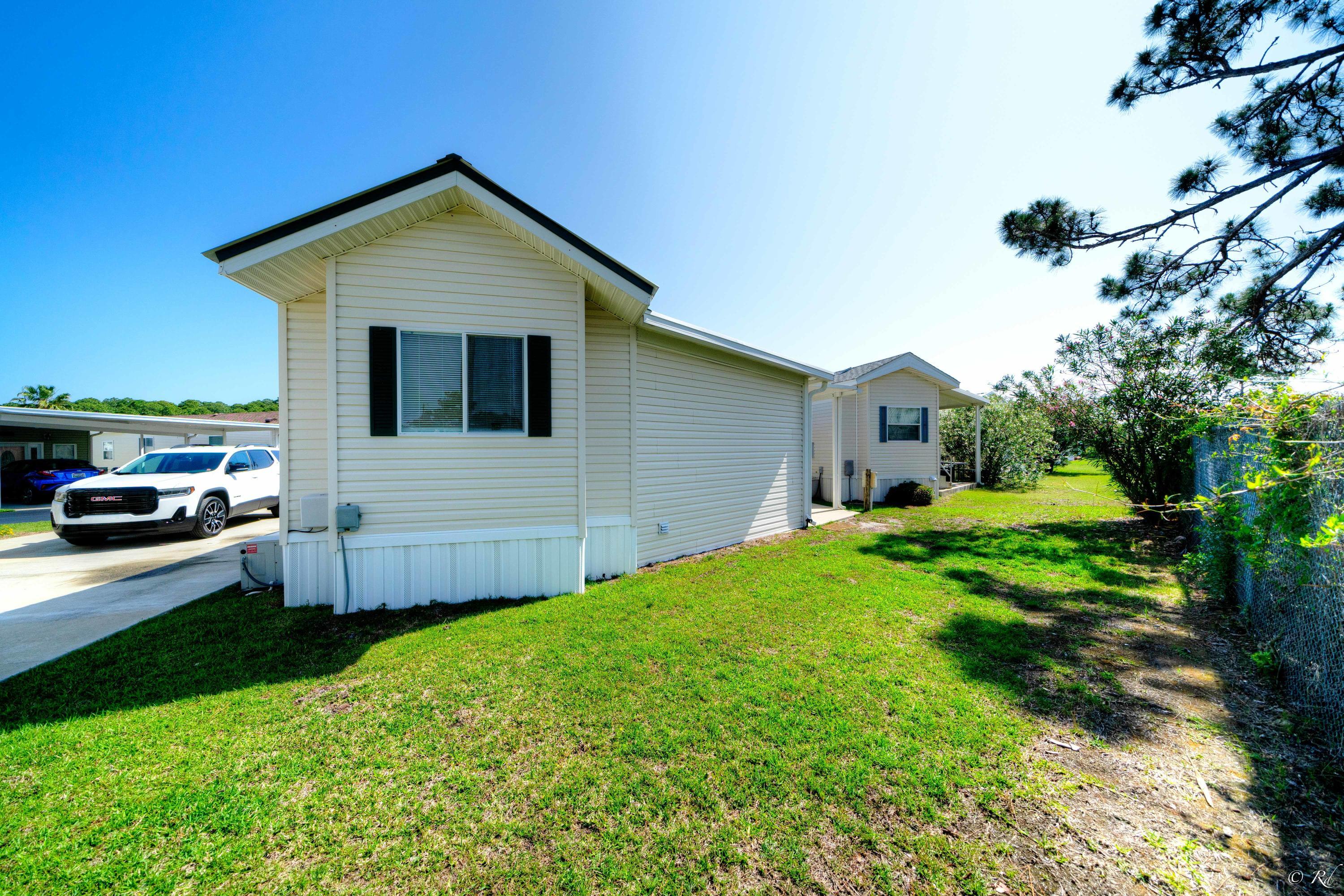 Emerald Pointe Resort - Residential
