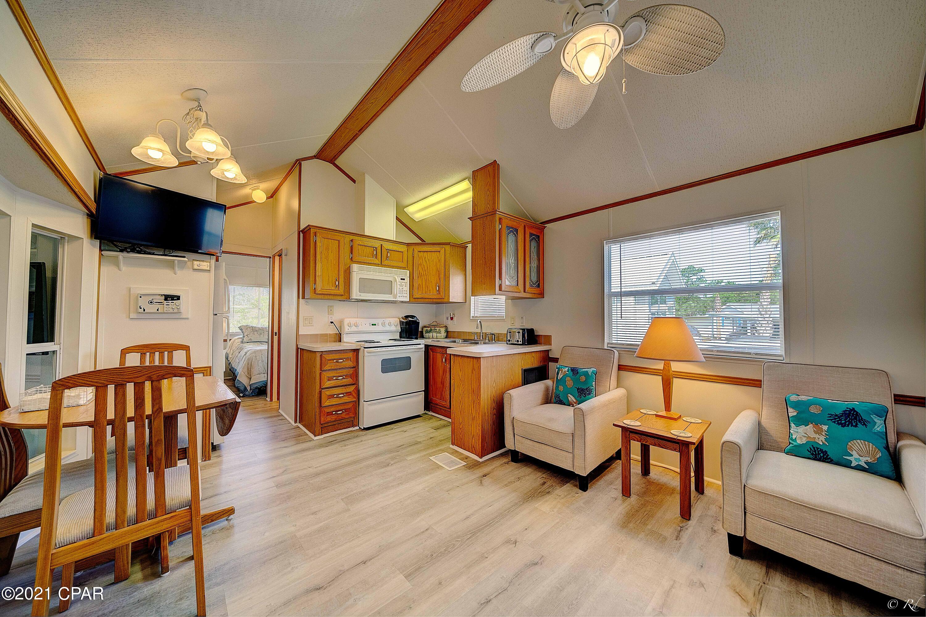 Emerald Pointe Resort - Residential