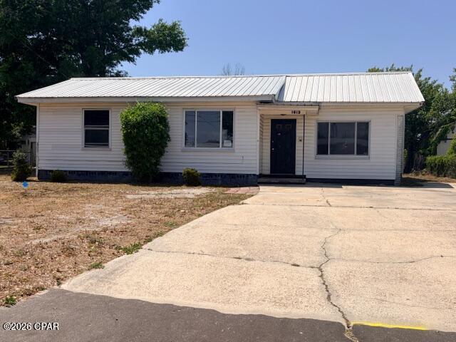 Don't miss this opportunity to own right in the middle of Panama City, in St Andrews area, and only 13 minutes to the beaches.  St. Andrews is vibrant with restaurants, businesses, marina, etc and this home is just as convenient to downtown and all that is offered.  There are 4 bedrooms and 2 full baths, with a 3rd bath that has been gutted and is ready for remodel.  The back yard is partially fenced and a great place for enjoying get-togethers, cookouts, ballgames, with the large screened porch across the rear of the home.  Cash Offers please. A viewing release must be signed and returned to our office before showing this property.
