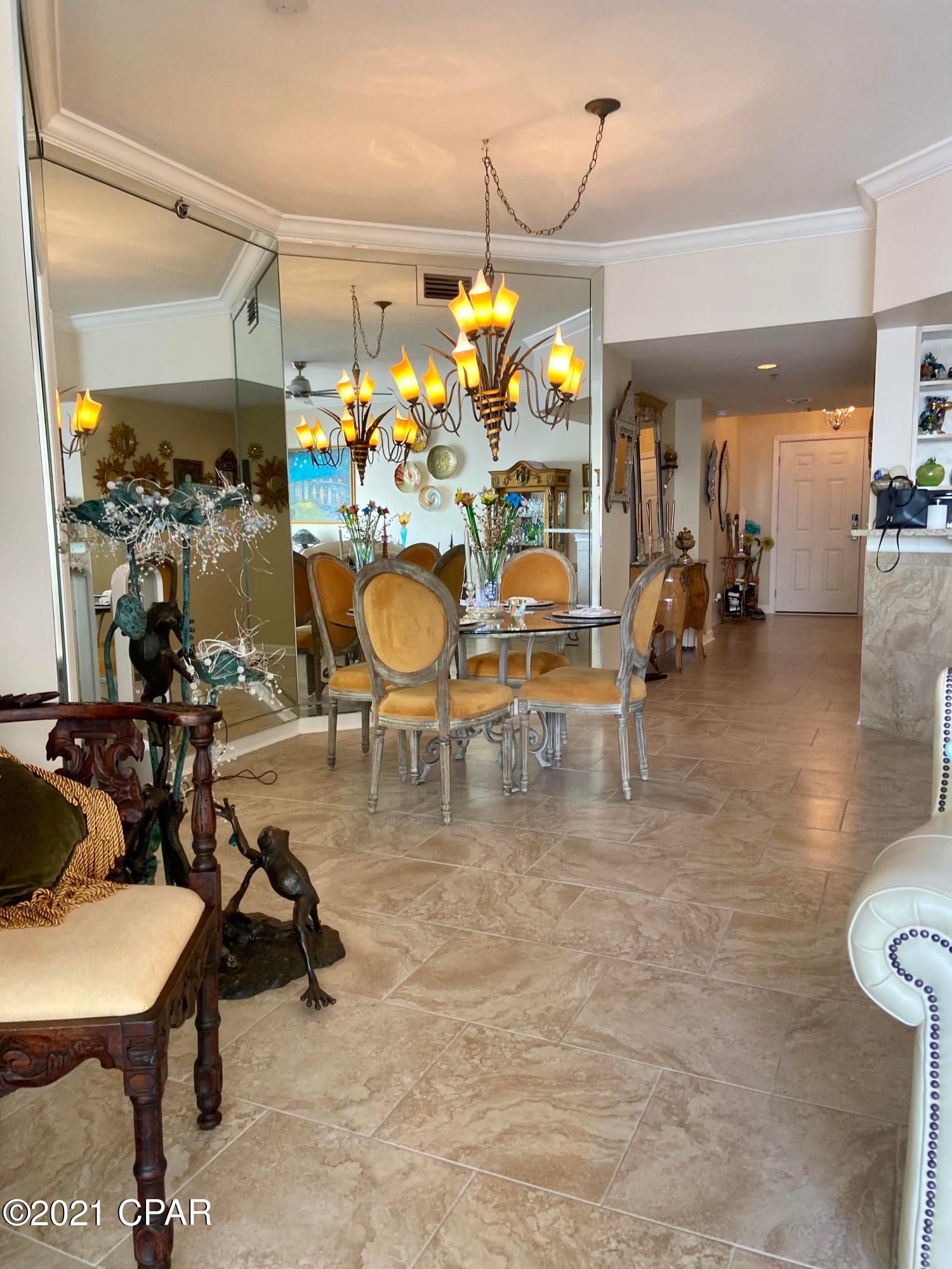 Summerwinds Condo - Residential