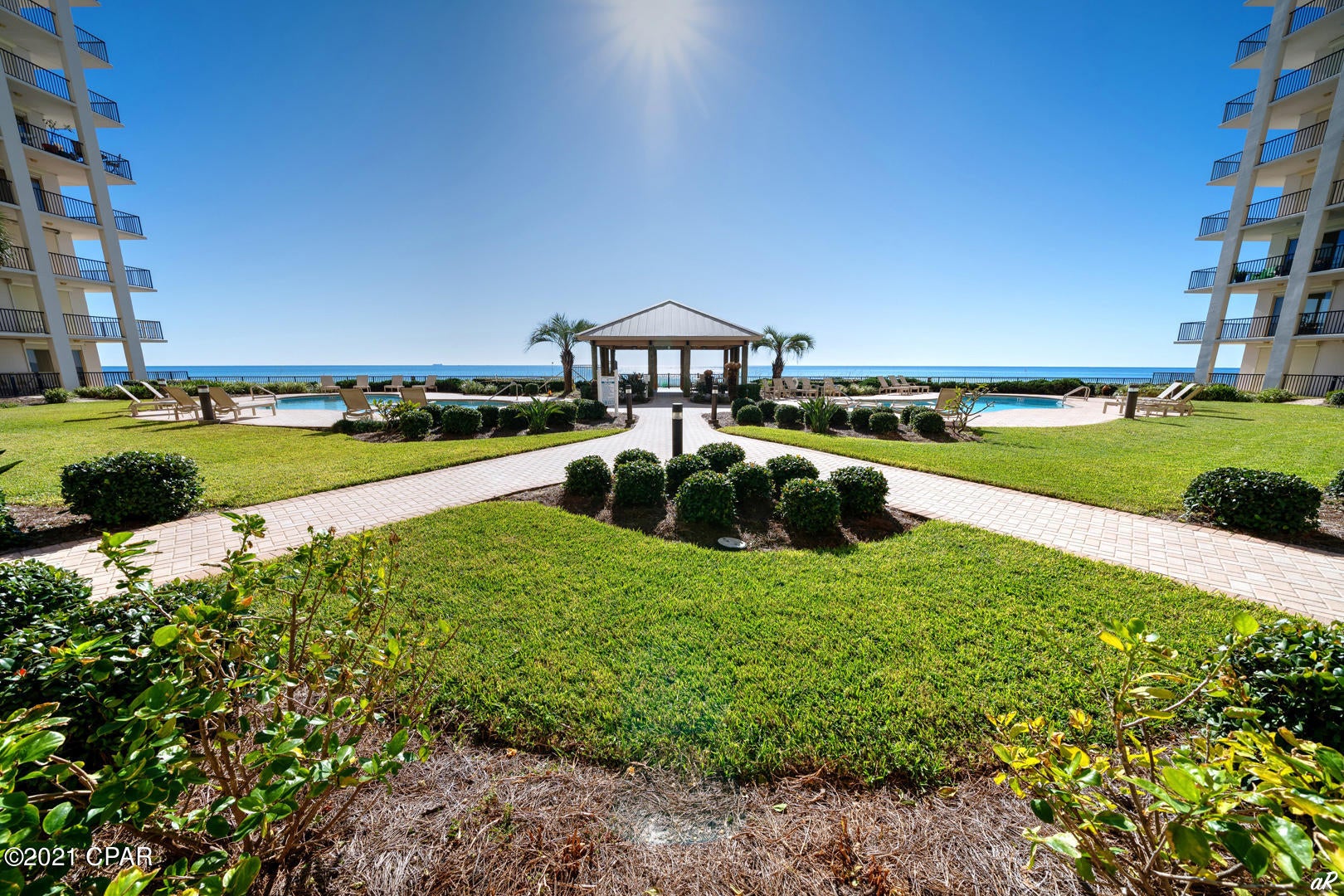 Summerwinds Condo - Residential
