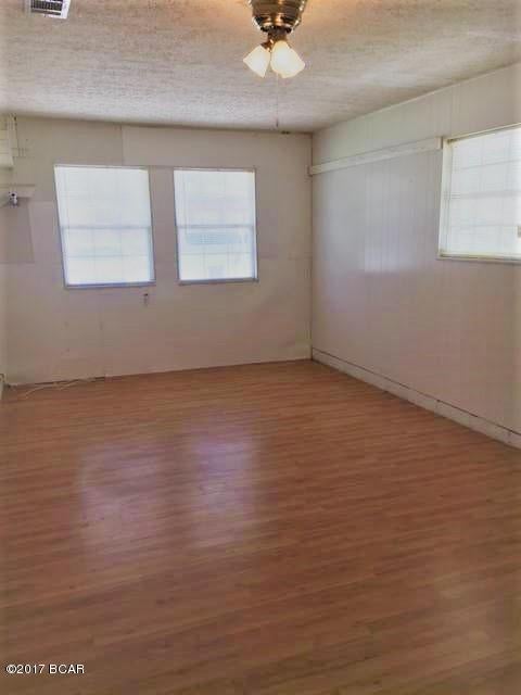 [No Recorded Subdiv] - Residential Lease