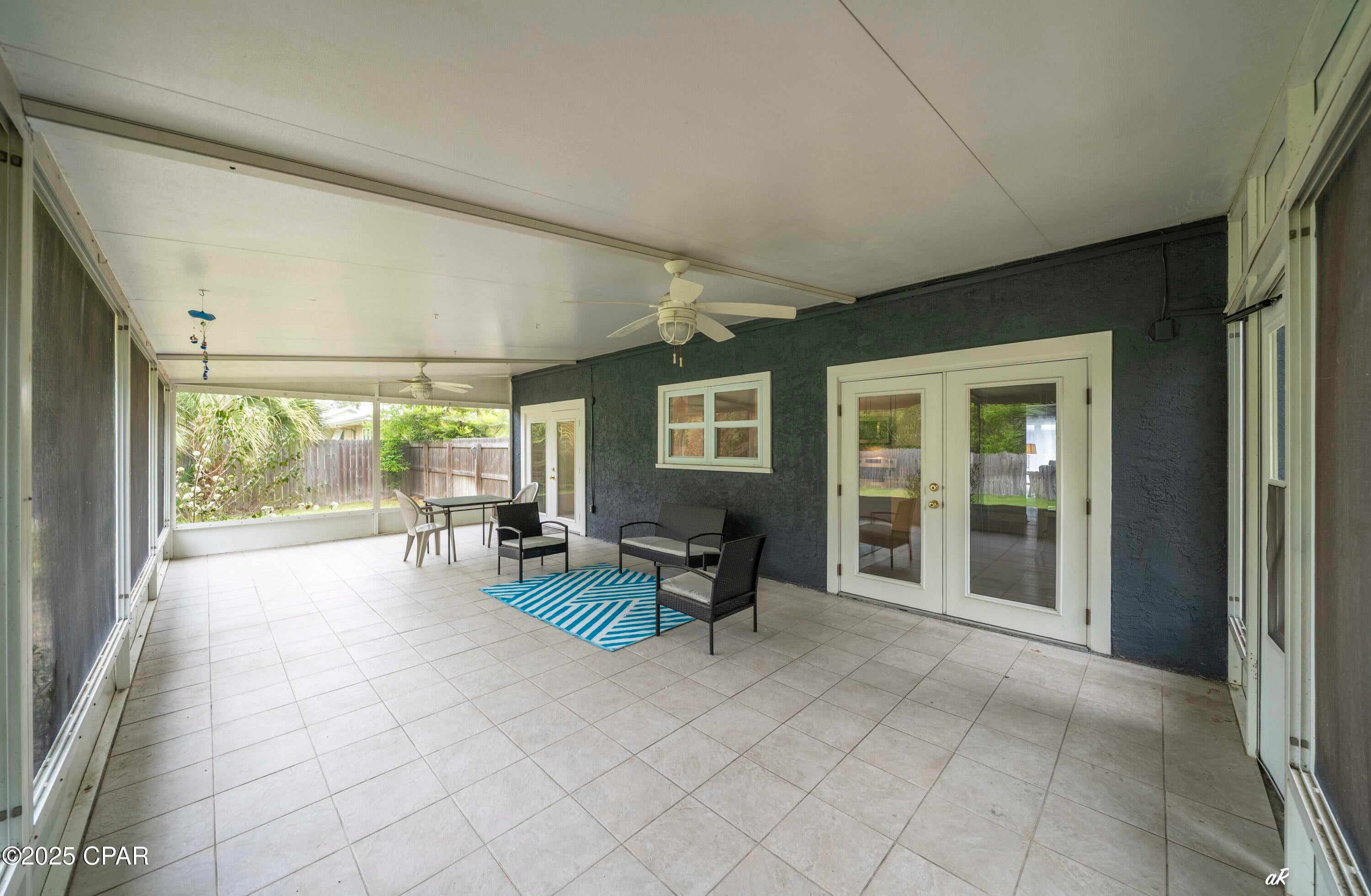Colony Club - Residential