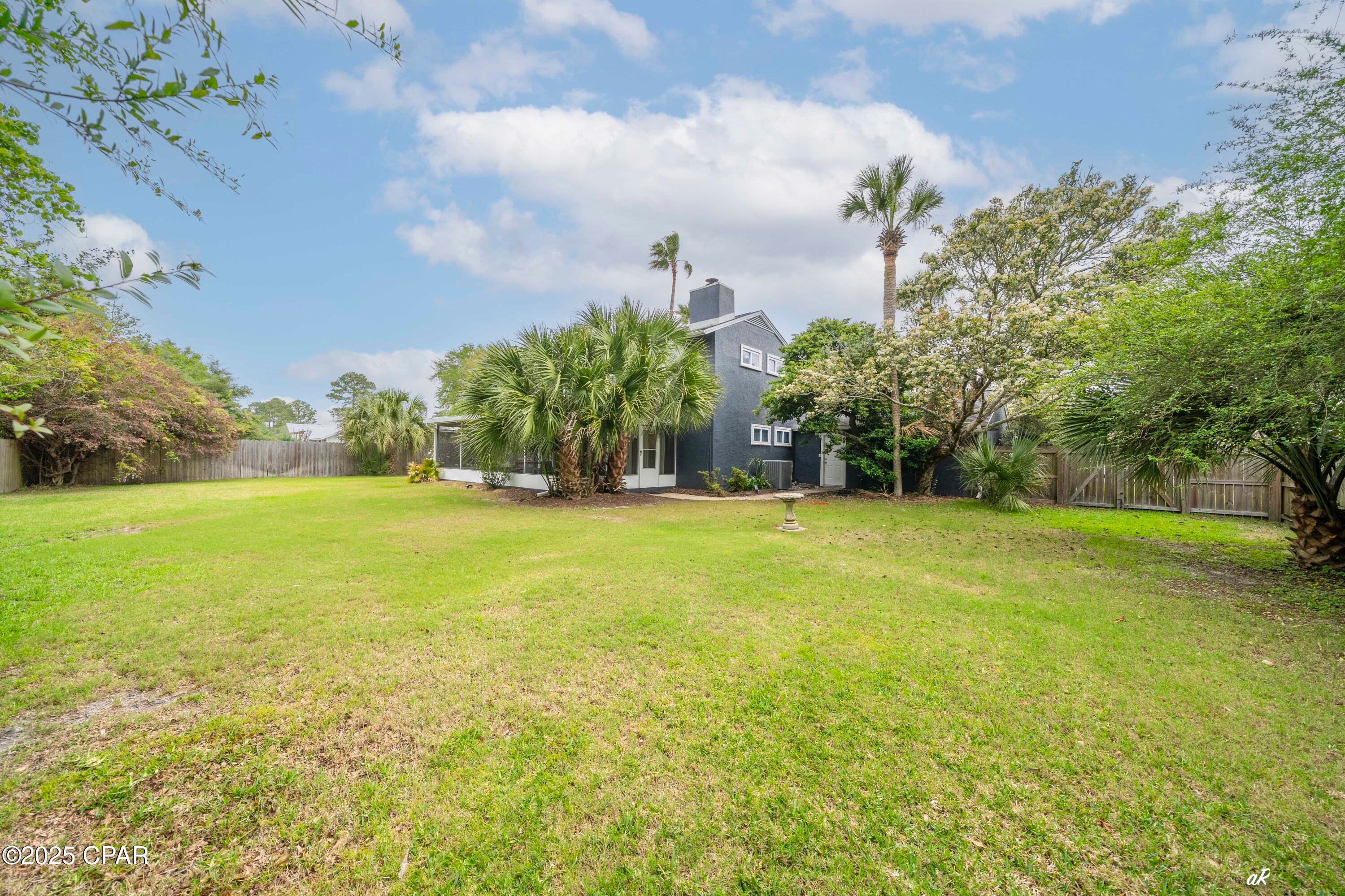 Colony Club - Residential