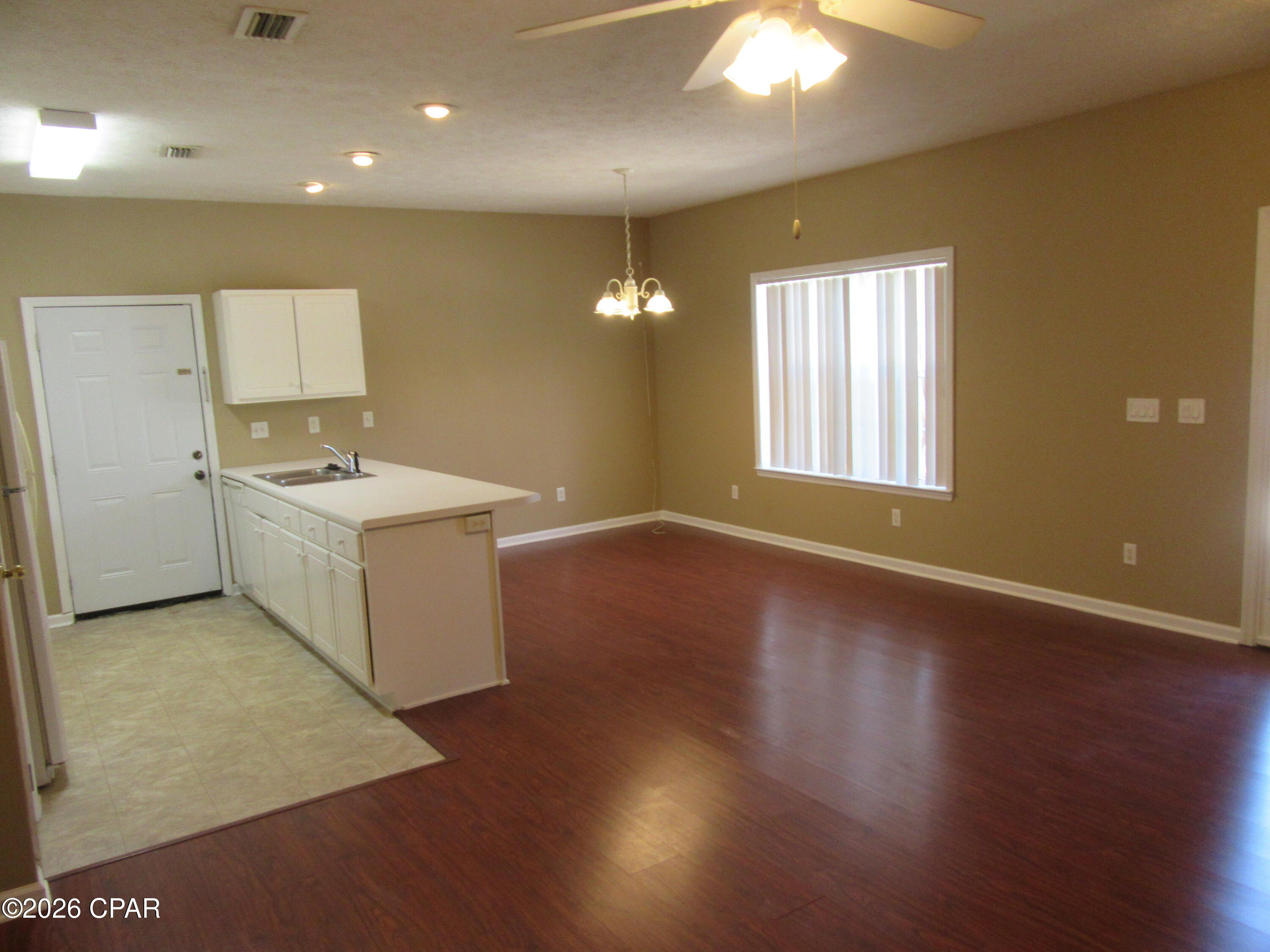[No Recorded Subdiv] - Residential Lease