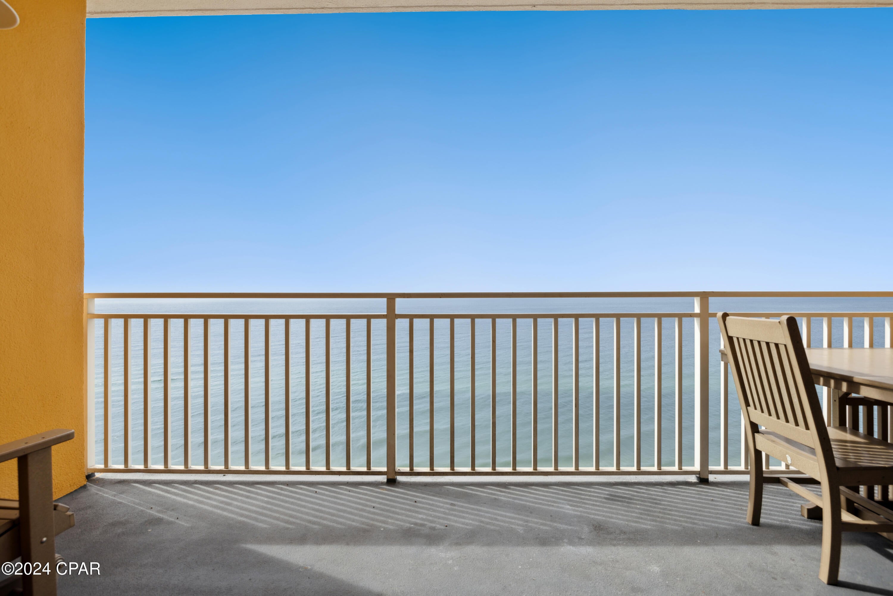 Splash Condo - Residential