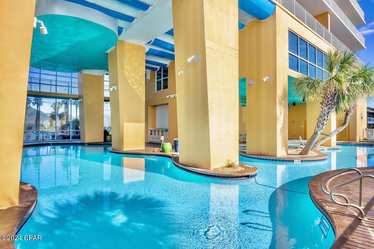 Splash Condo - Residential